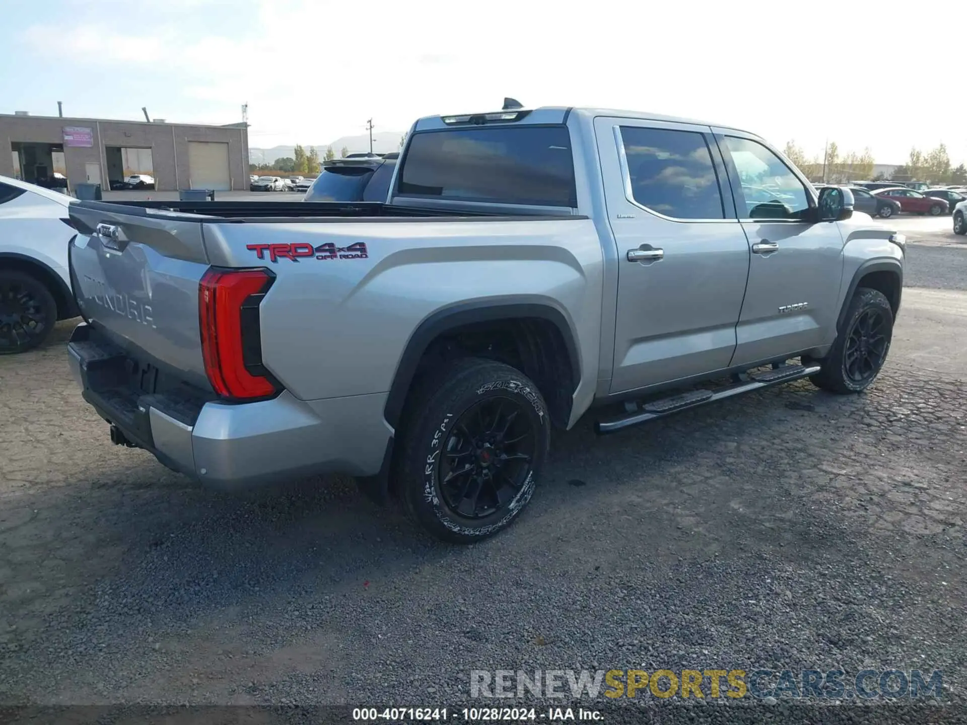 4 Фотография поврежденного автомобиля 5TFJA5DB3PX088425 TOYOTA TUNDRA 2023