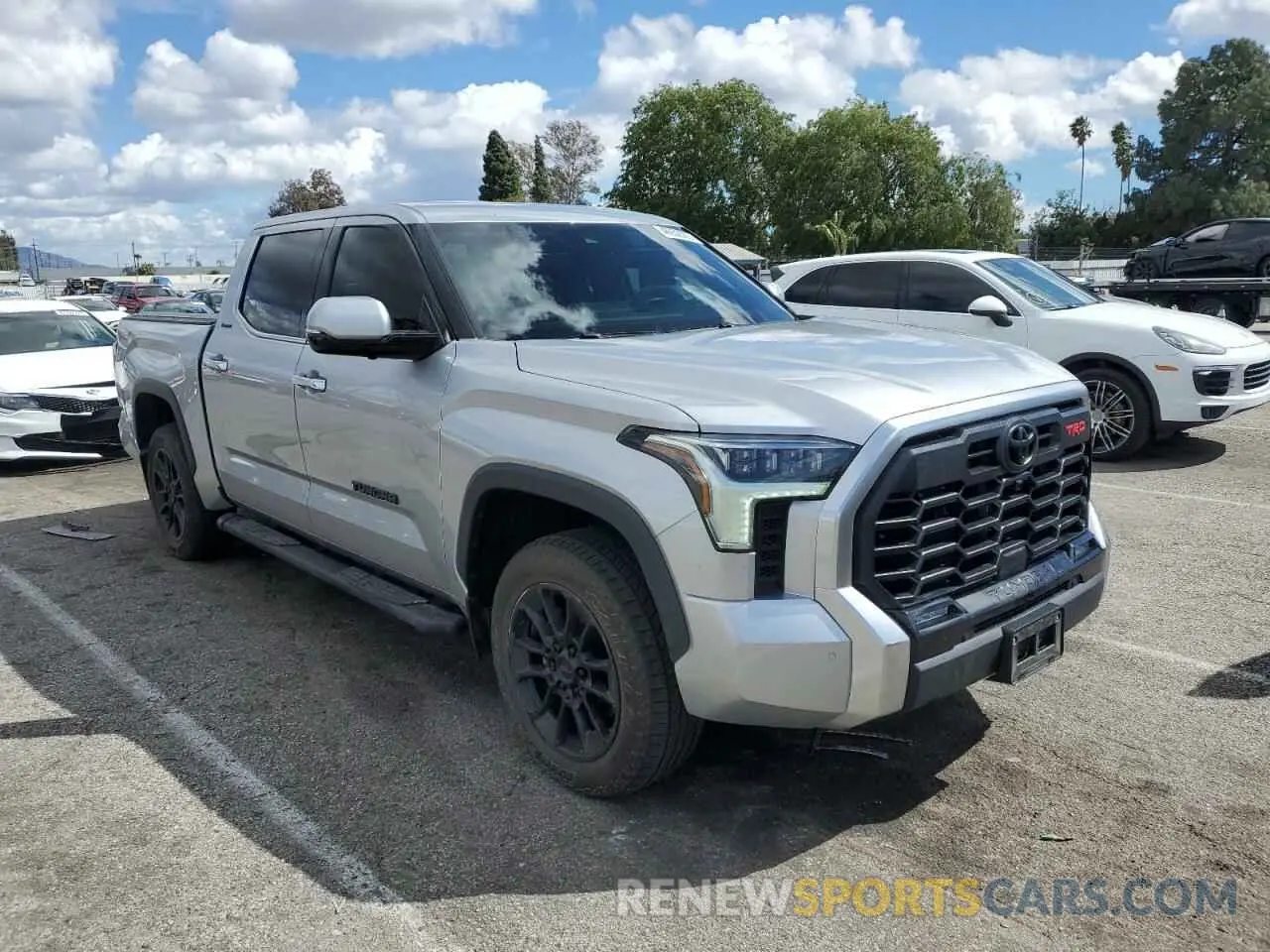 4 Фотография поврежденного автомобиля 5TFJA5DB4PX120864 TOYOTA TUNDRA 2023