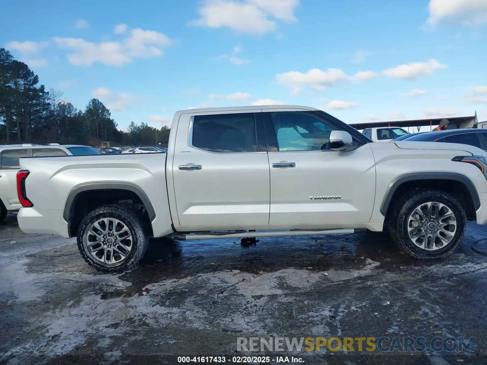 14 Фотография поврежденного автомобиля 5TFJA5DB8PX070681 TOYOTA TUNDRA 2023