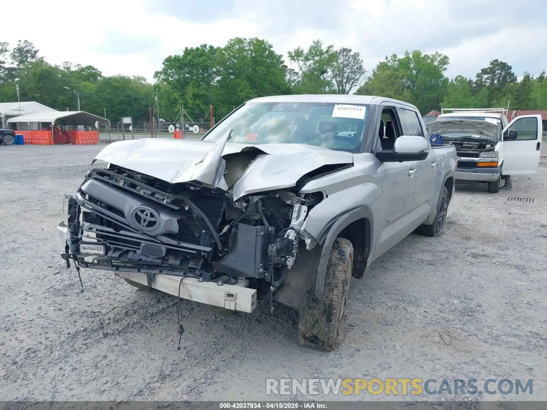 2 Фотография поврежденного автомобиля 5TFJA5DB8PX092311 TOYOTA TUNDRA 2023