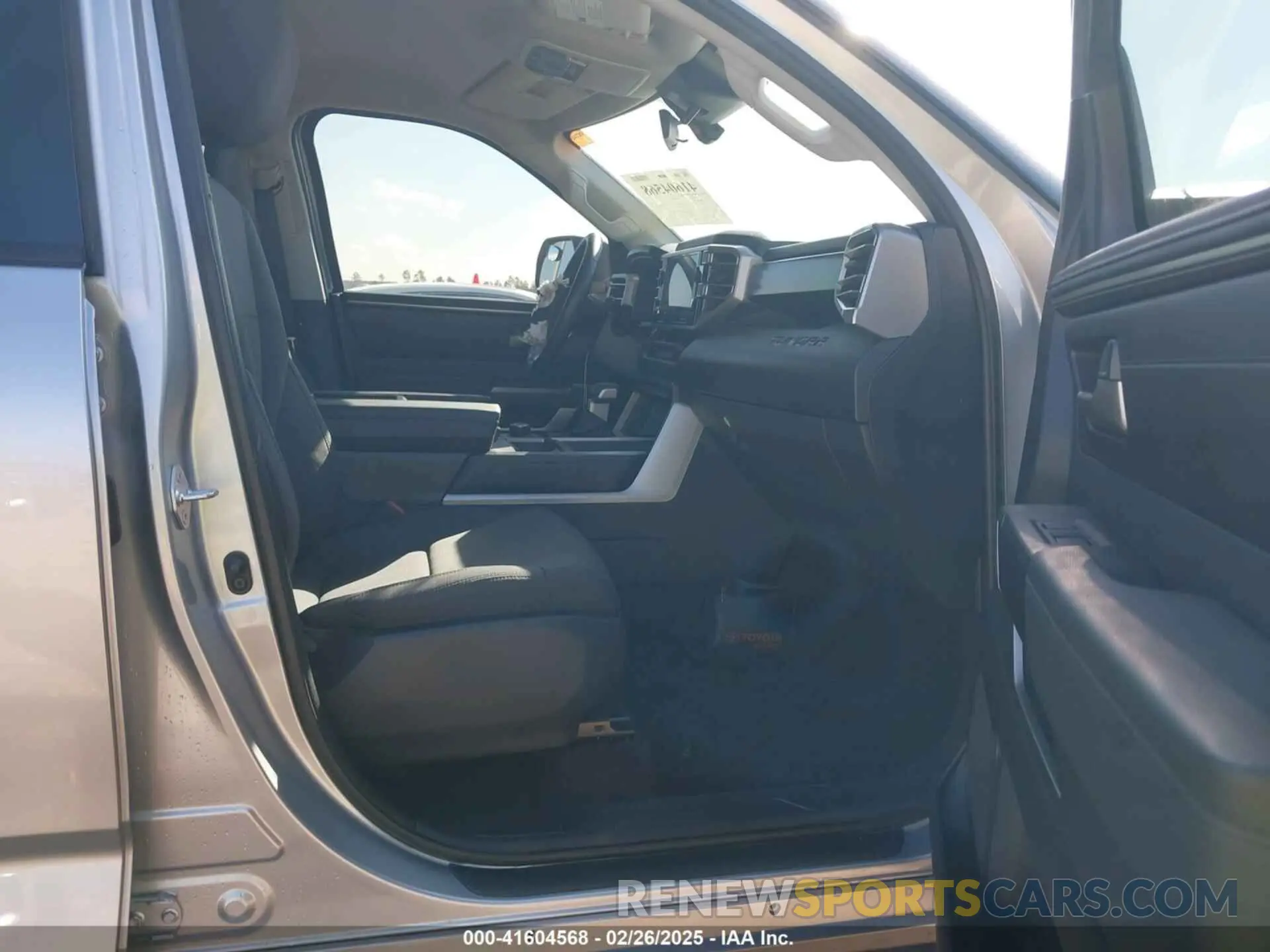 5 Фотография поврежденного автомобиля 5TFLA5AB5PX027381 TOYOTA TUNDRA 2023