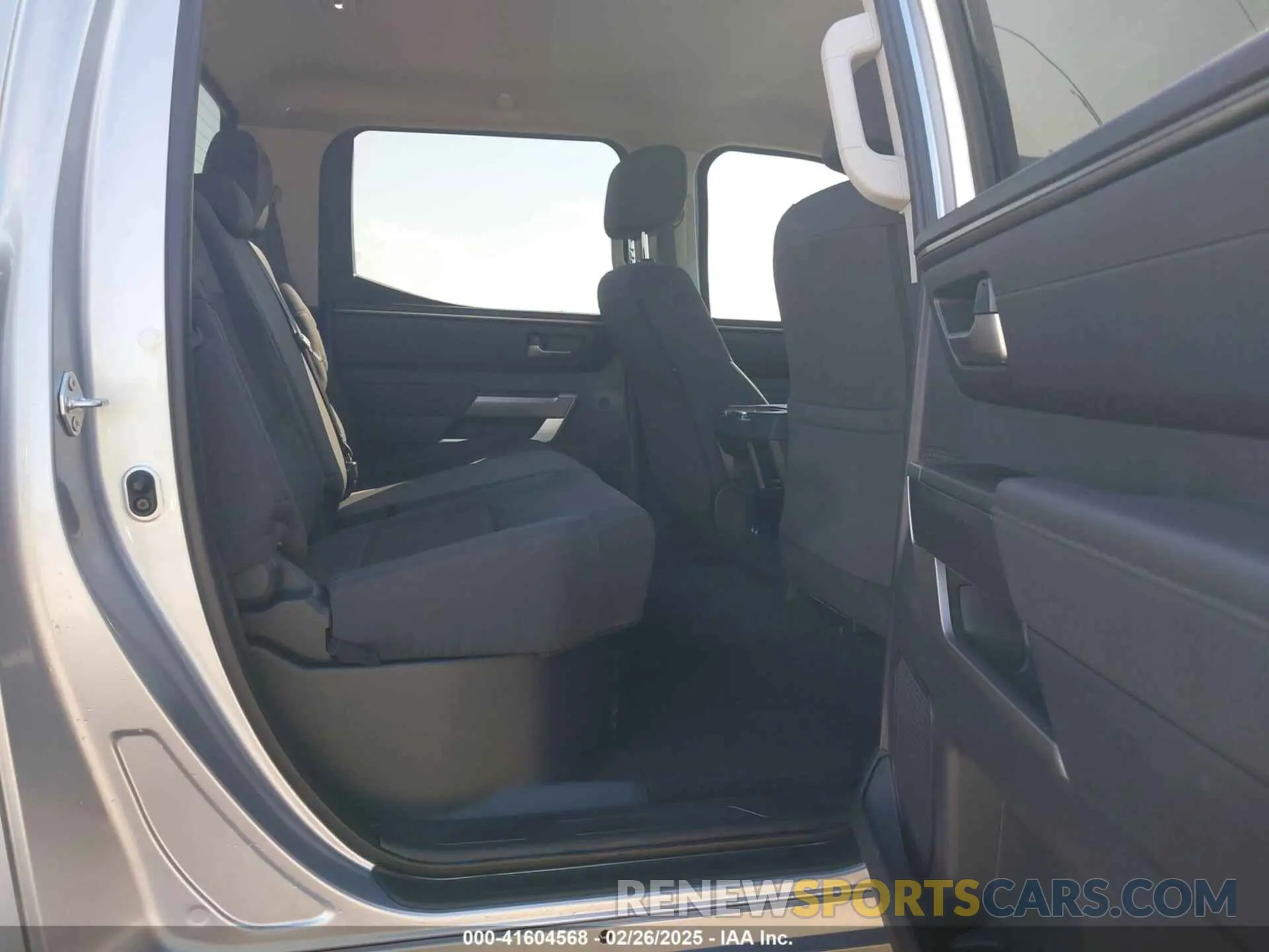 8 Фотография поврежденного автомобиля 5TFLA5AB5PX027381 TOYOTA TUNDRA 2023