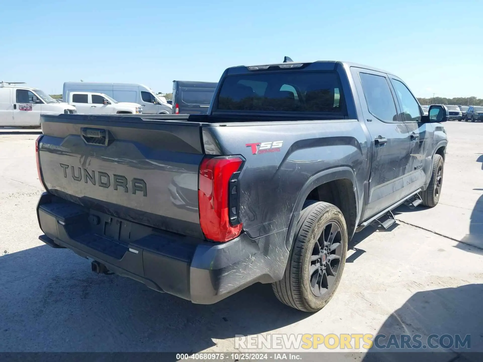 4 Photograph of a damaged car 5TFLA5AB6PX027373 TOYOTA TUNDRA 2023