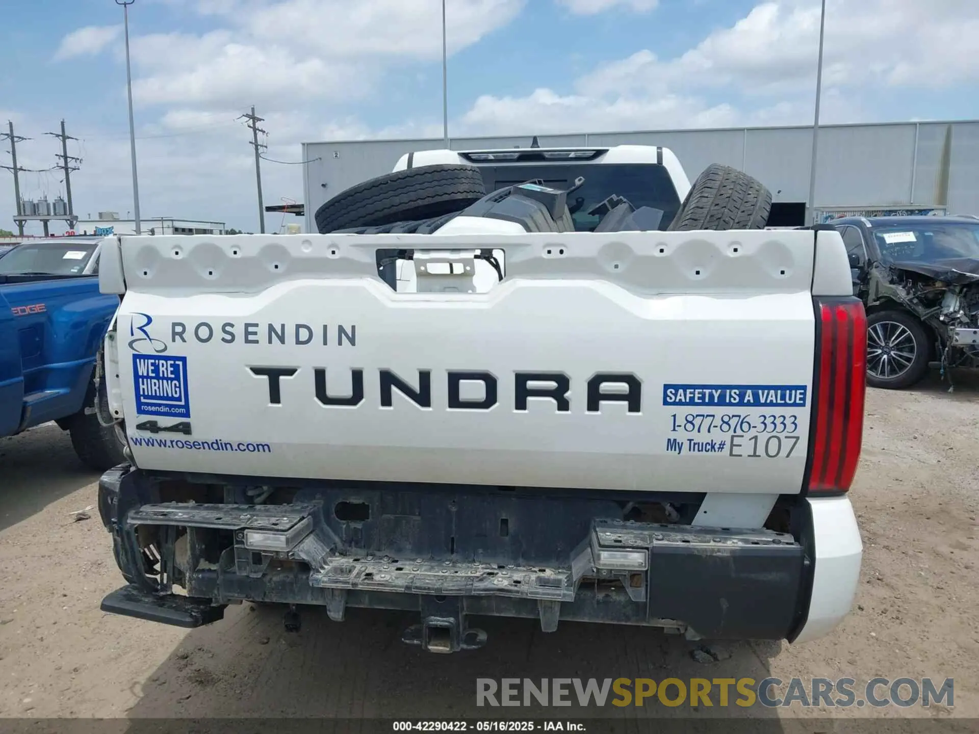 17 Фотография поврежденного автомобиля 5TFLA5DAXPX092004 TOYOTA TUNDRA 2023