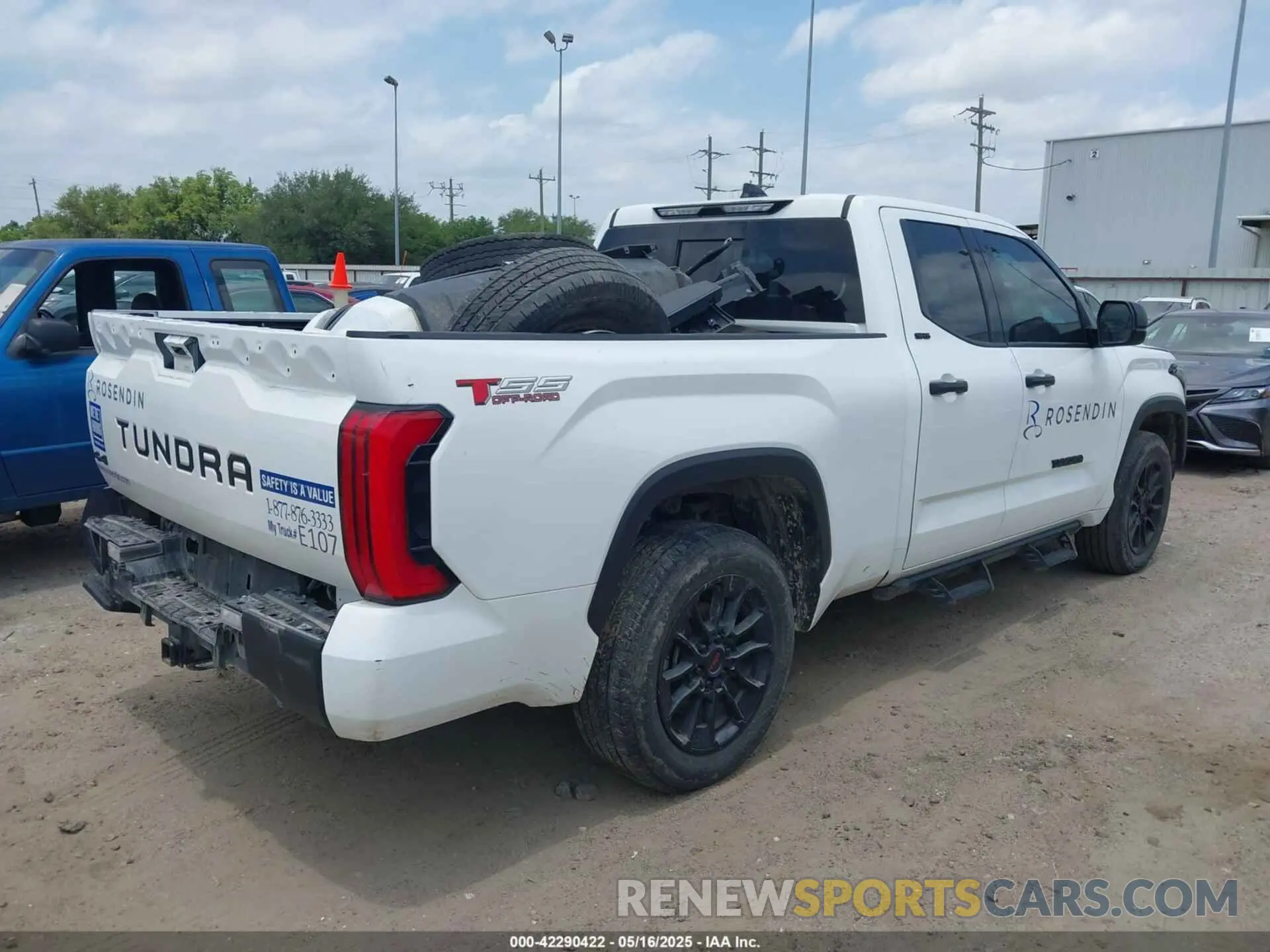 4 Фотография поврежденного автомобиля 5TFLA5DAXPX092004 TOYOTA TUNDRA 2023