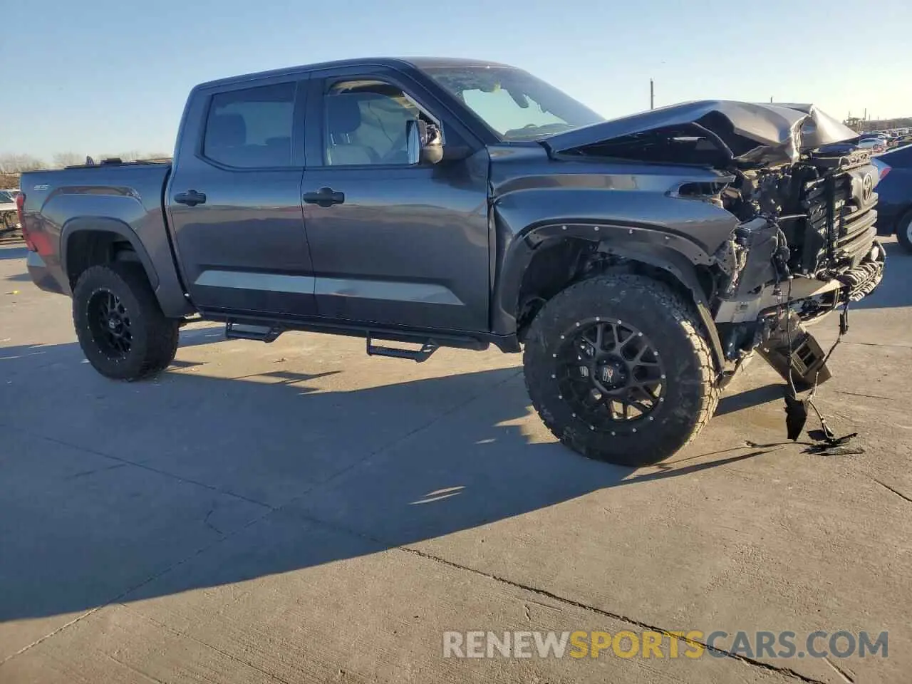 4 Фотография поврежденного автомобиля 5TFLA5DB1PX072829 TOYOTA TUNDRA 2023