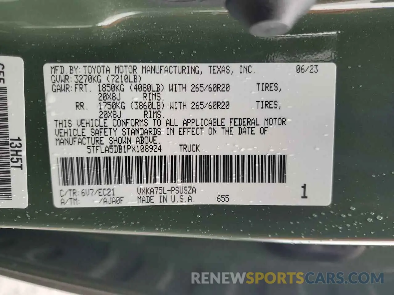 12 Photograph of a damaged car 5TFLA5DB1PX108924 TOYOTA TUNDRA 2023