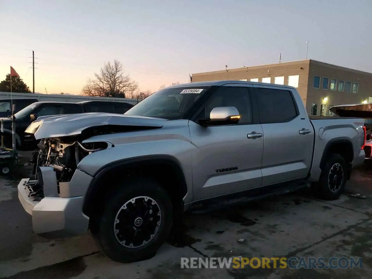 1 Фотография поврежденного автомобиля 5TFLA5DB3PX056888 TOYOTA TUNDRA 2023