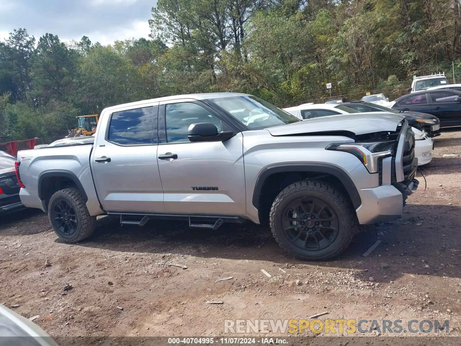 13 Photograph of a damaged car 5TFLA5DB5PX083266 TOYOTA TUNDRA 2023