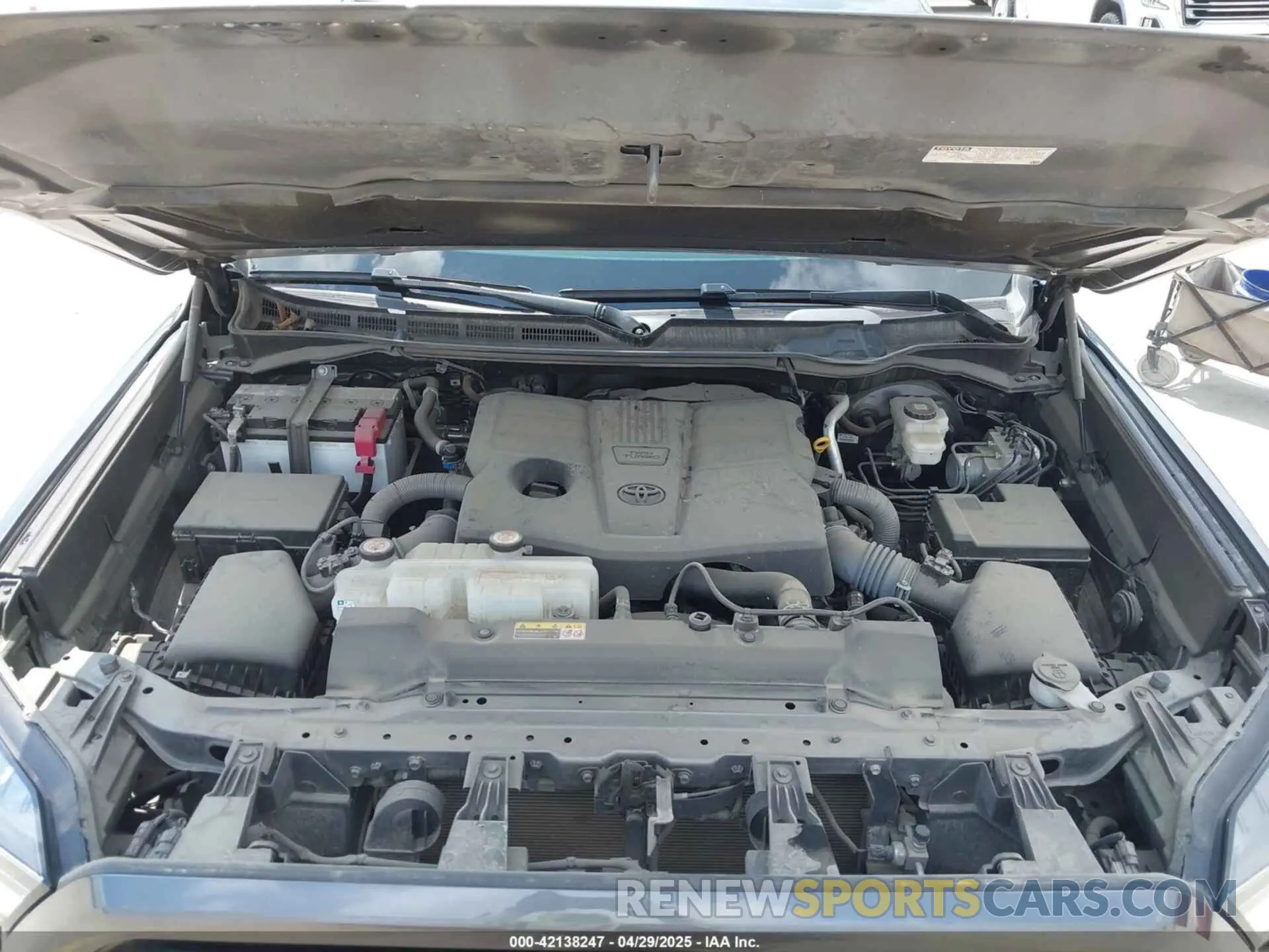 10 Фотография поврежденного автомобиля 5TFLA5DB6PX106327 TOYOTA TUNDRA 2023