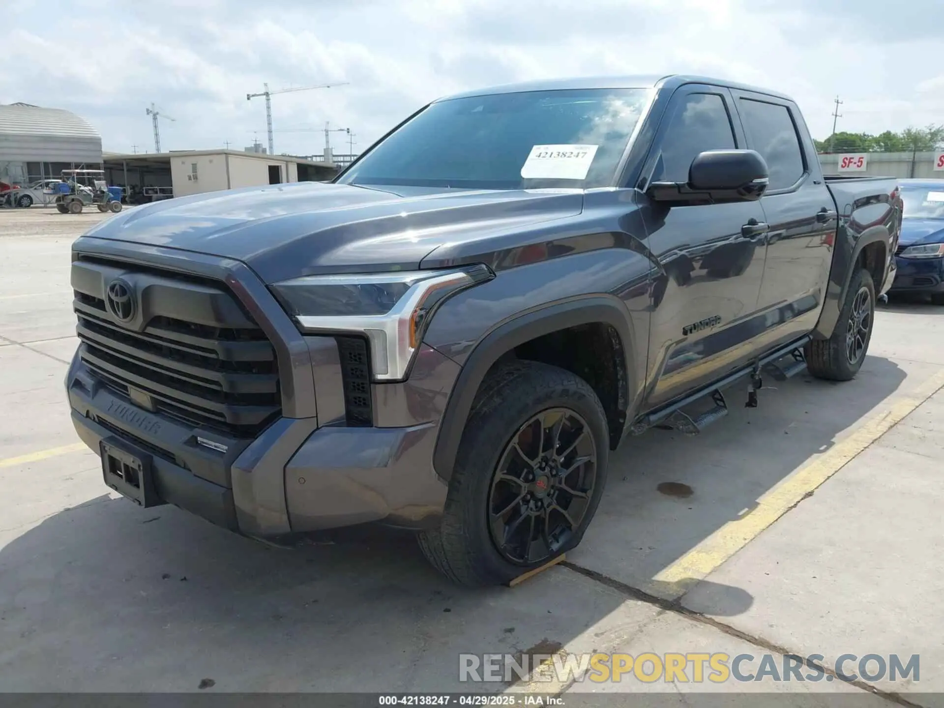 2 Фотография поврежденного автомобиля 5TFLA5DB6PX106327 TOYOTA TUNDRA 2023