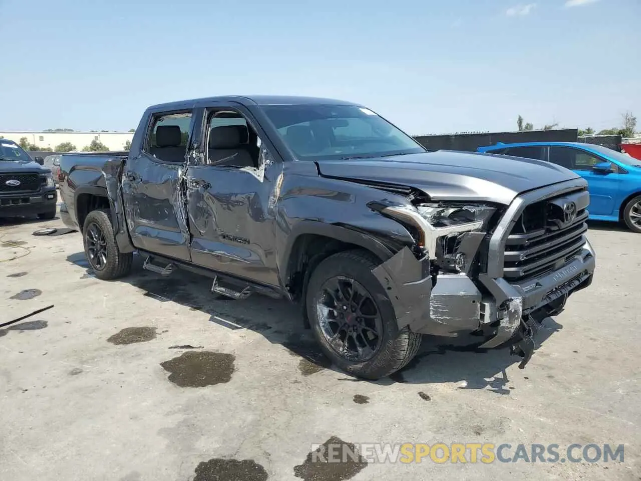 4 Photograph of a damaged car 5TFLA5DB6PX128568 TOYOTA TUNDRA 2023
