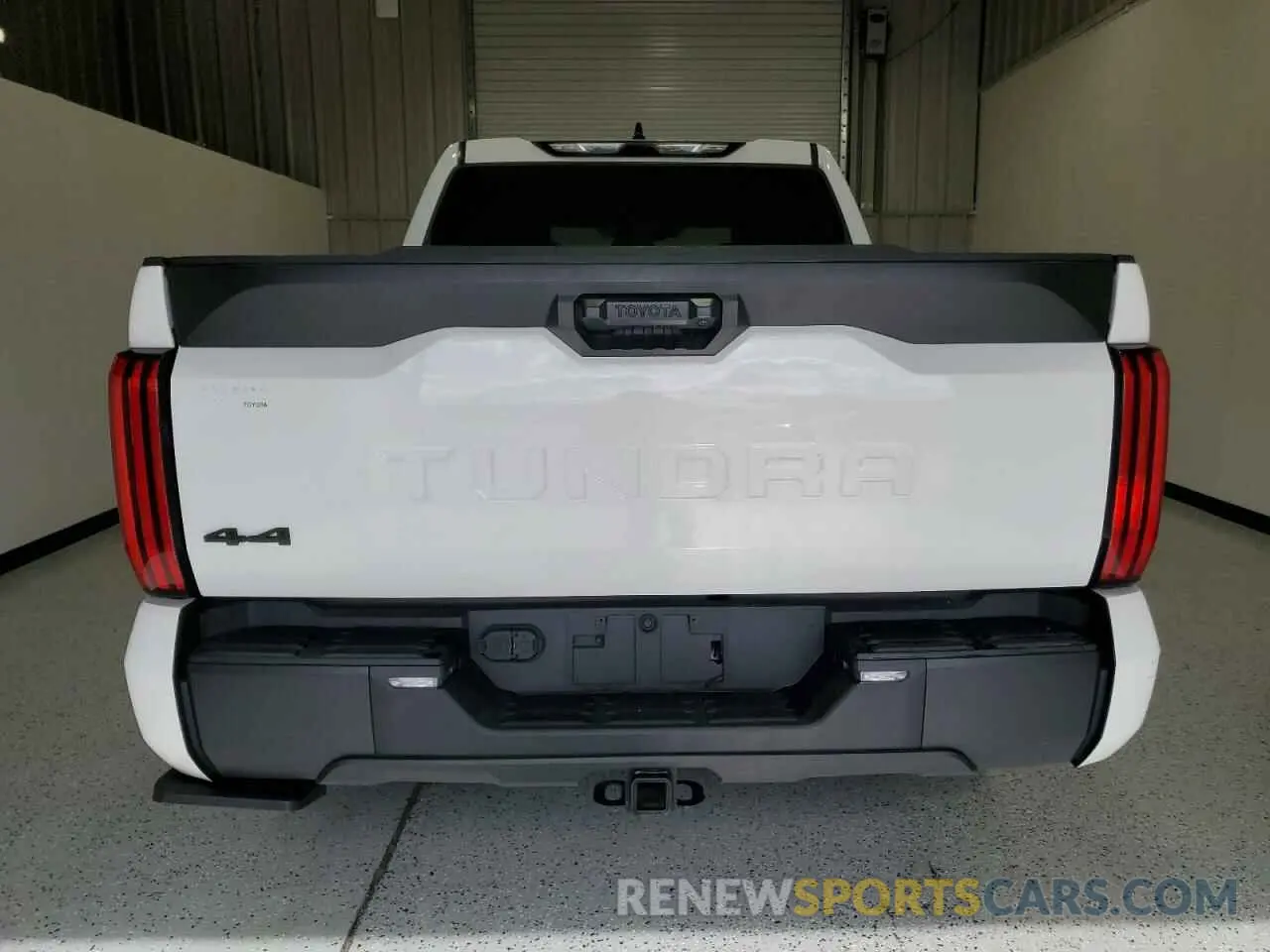 6 Photograph of a damaged car 5TFLA5DB7PX111875 TOYOTA TUNDRA 2023