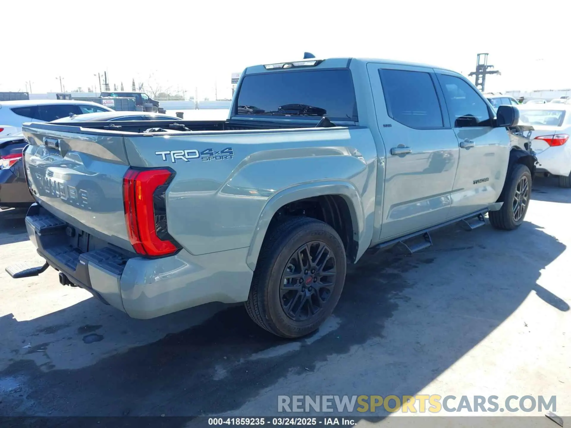 4 Фотография поврежденного автомобиля 5TFLA5DB7PX127381 TOYOTA TUNDRA 2023