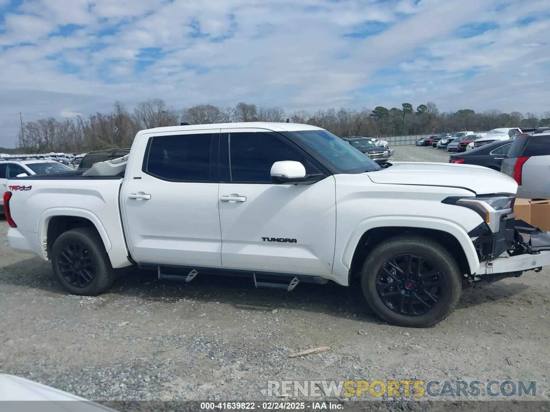 13 Photograph of a damaged car 5TFLA5DB8PX080782 TOYOTA TUNDRA 2023