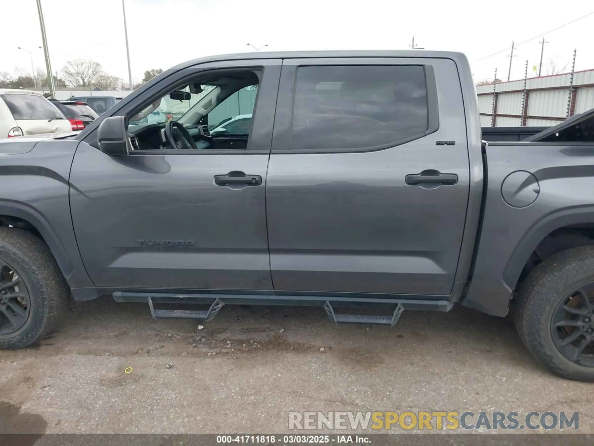 14 Photograph of a damaged car 5TFLA5DB9PX080225 TOYOTA TUNDRA 2023