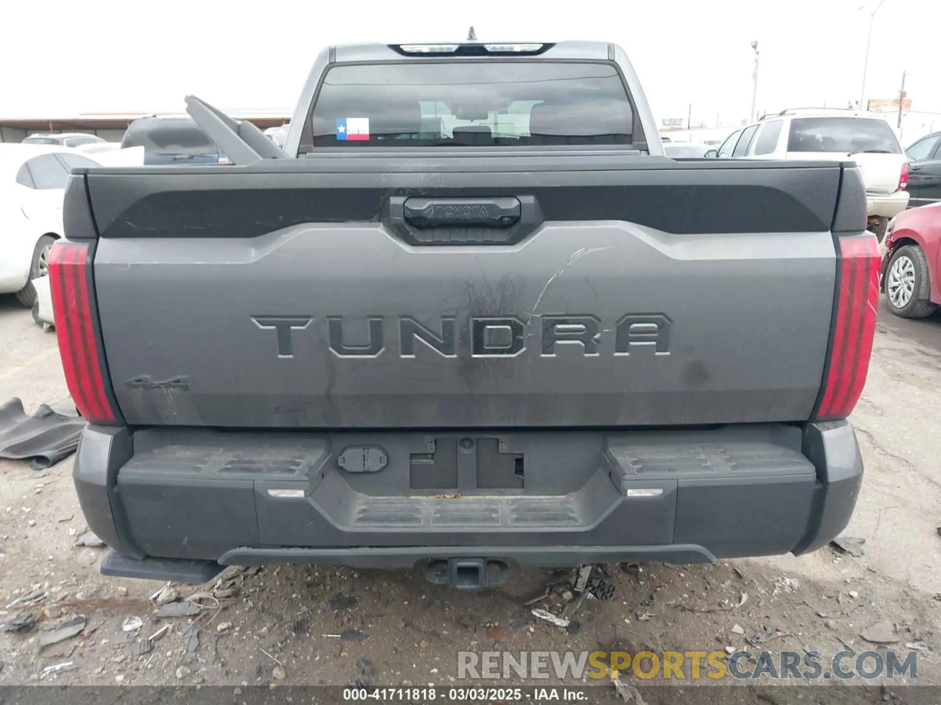 16 Photograph of a damaged car 5TFLA5DB9PX080225 TOYOTA TUNDRA 2023