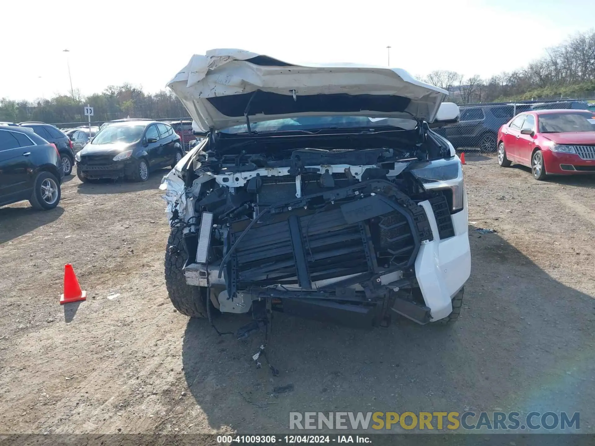 6 Photograph of a damaged car 5TFLA5DBXPX068374 TOYOTA TUNDRA 2023