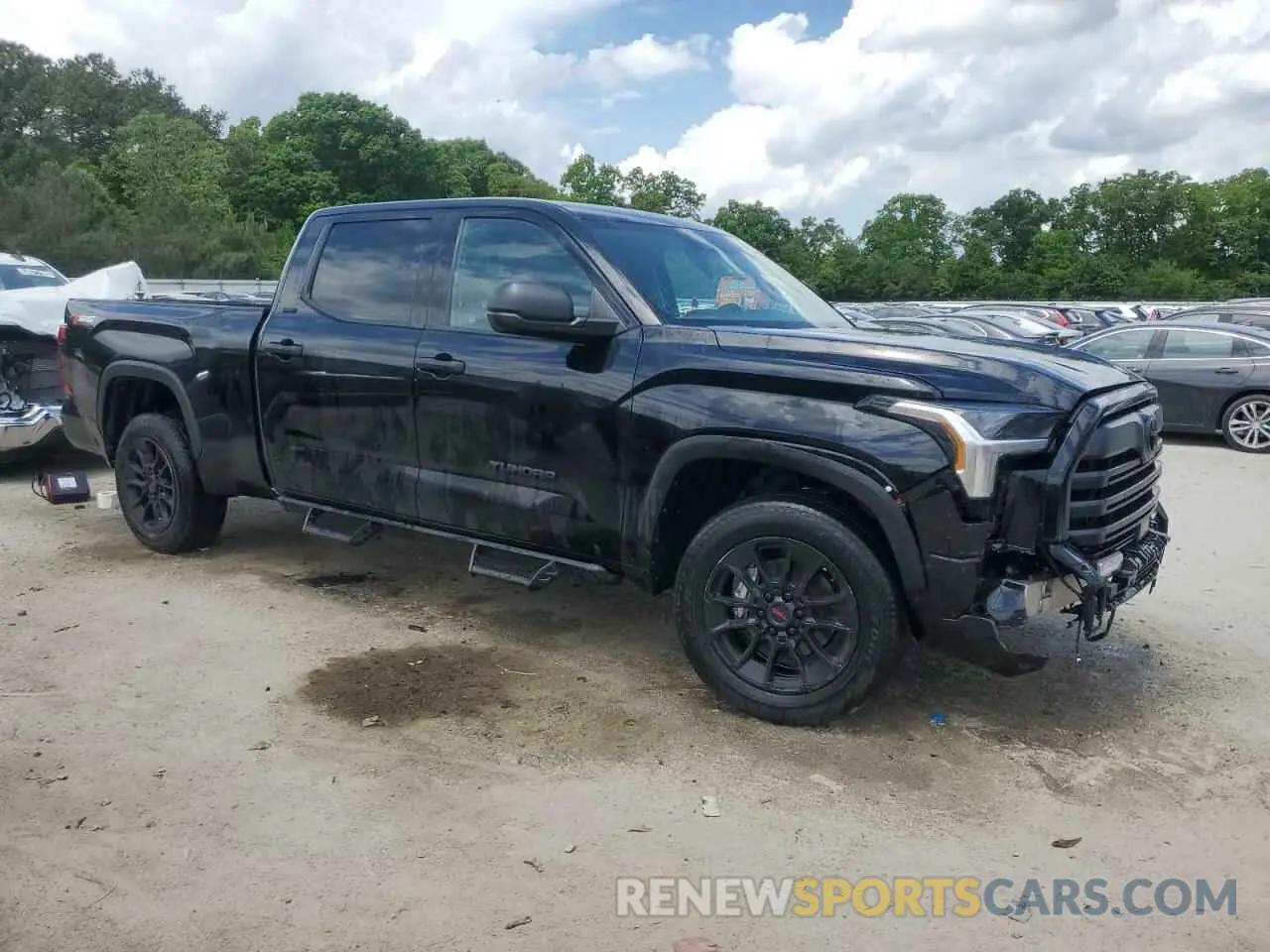 4 Photograph of a damaged car 5TFLA5ECXPX014984 TOYOTA TUNDRA 2023