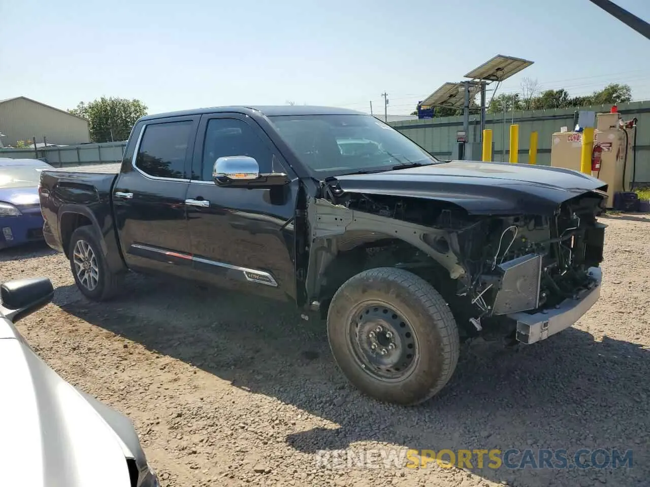 4 Photograph of a damaged car 5TFMA5AB3PX020658 TOYOTA TUNDRA 2023