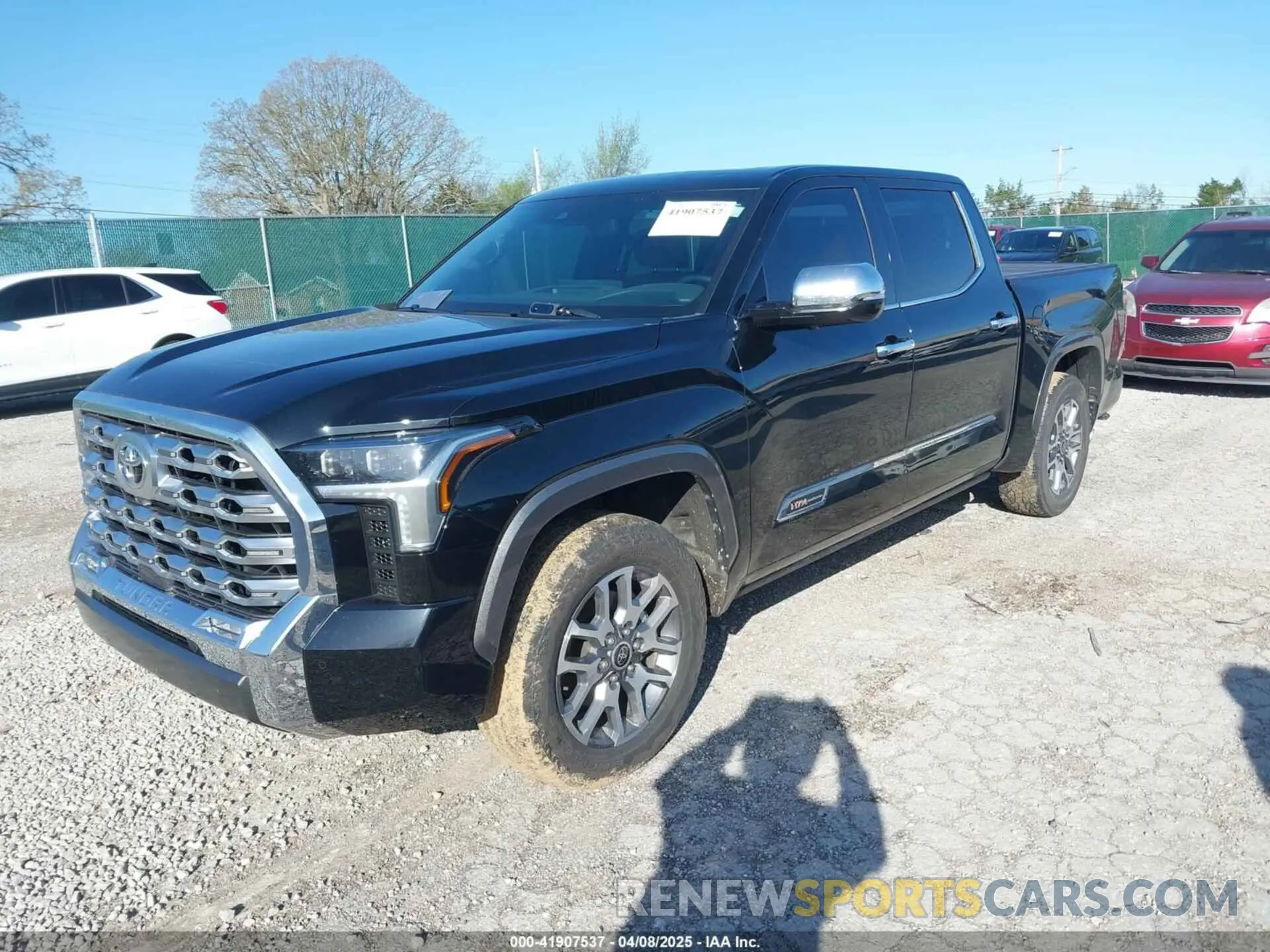 2 Фотография поврежденного автомобиля 5TFMA5DB6PX112438 TOYOTA TUNDRA 2023