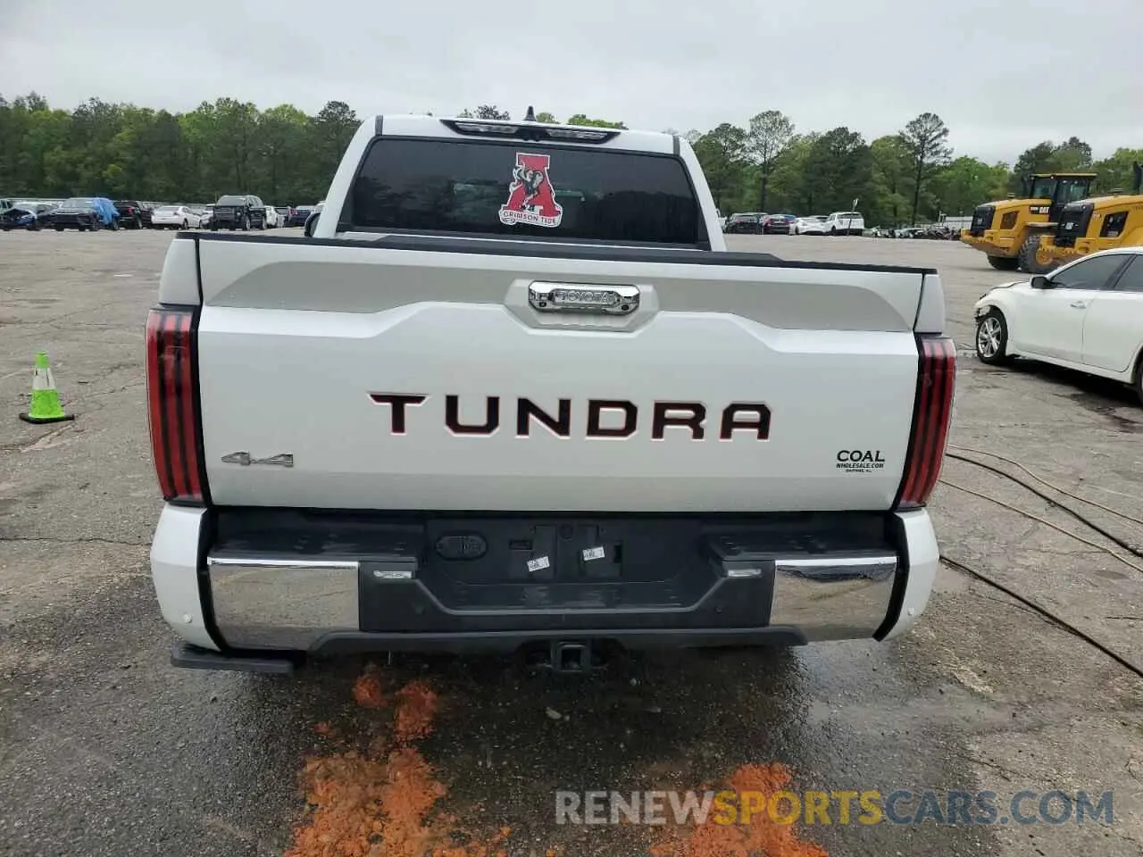 6 Photograph of a damaged car 5TFMA5DB7PX088232 TOYOTA TUNDRA 2023
