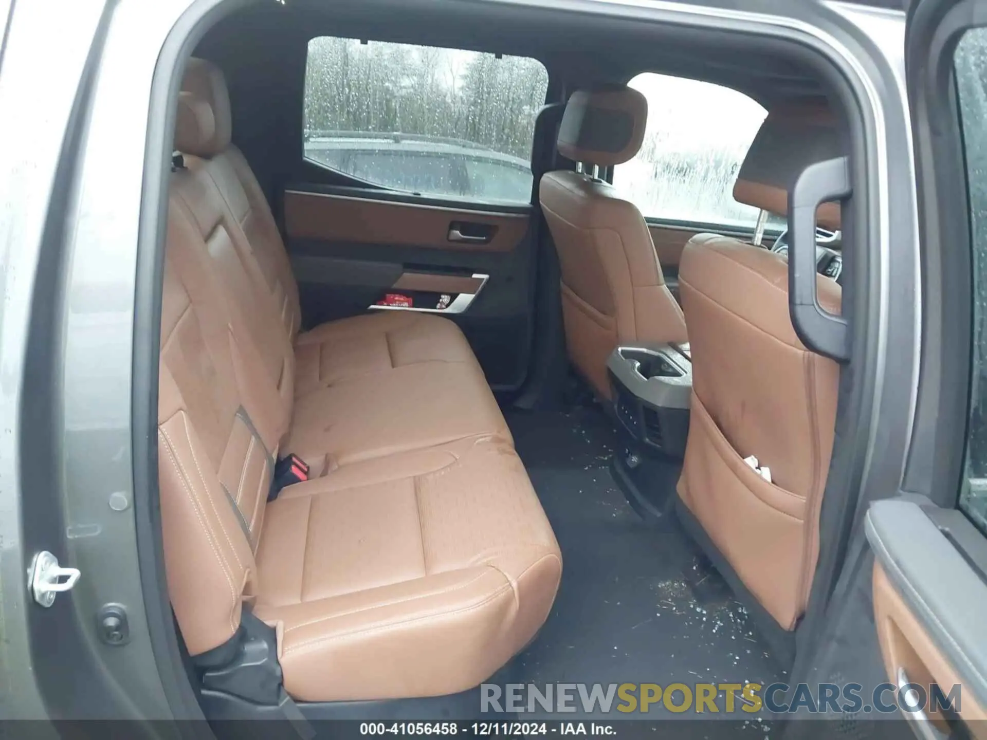 8 Фотография поврежденного автомобиля 5TFMA5DB8PX118063 TOYOTA TUNDRA 2023