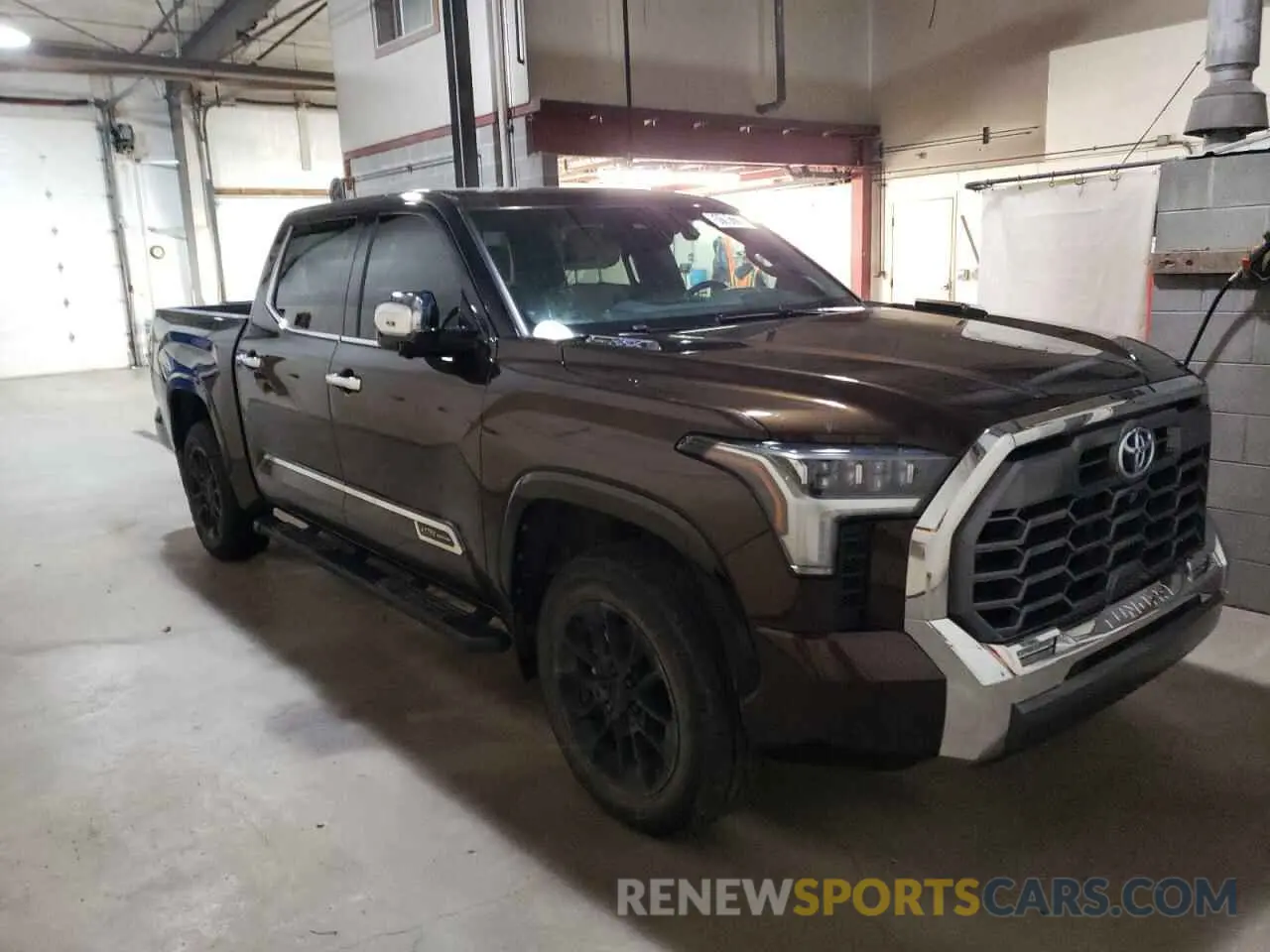 4 Photograph of a damaged car 5TFMC5DB3PX016065 TOYOTA TUNDRA 2023