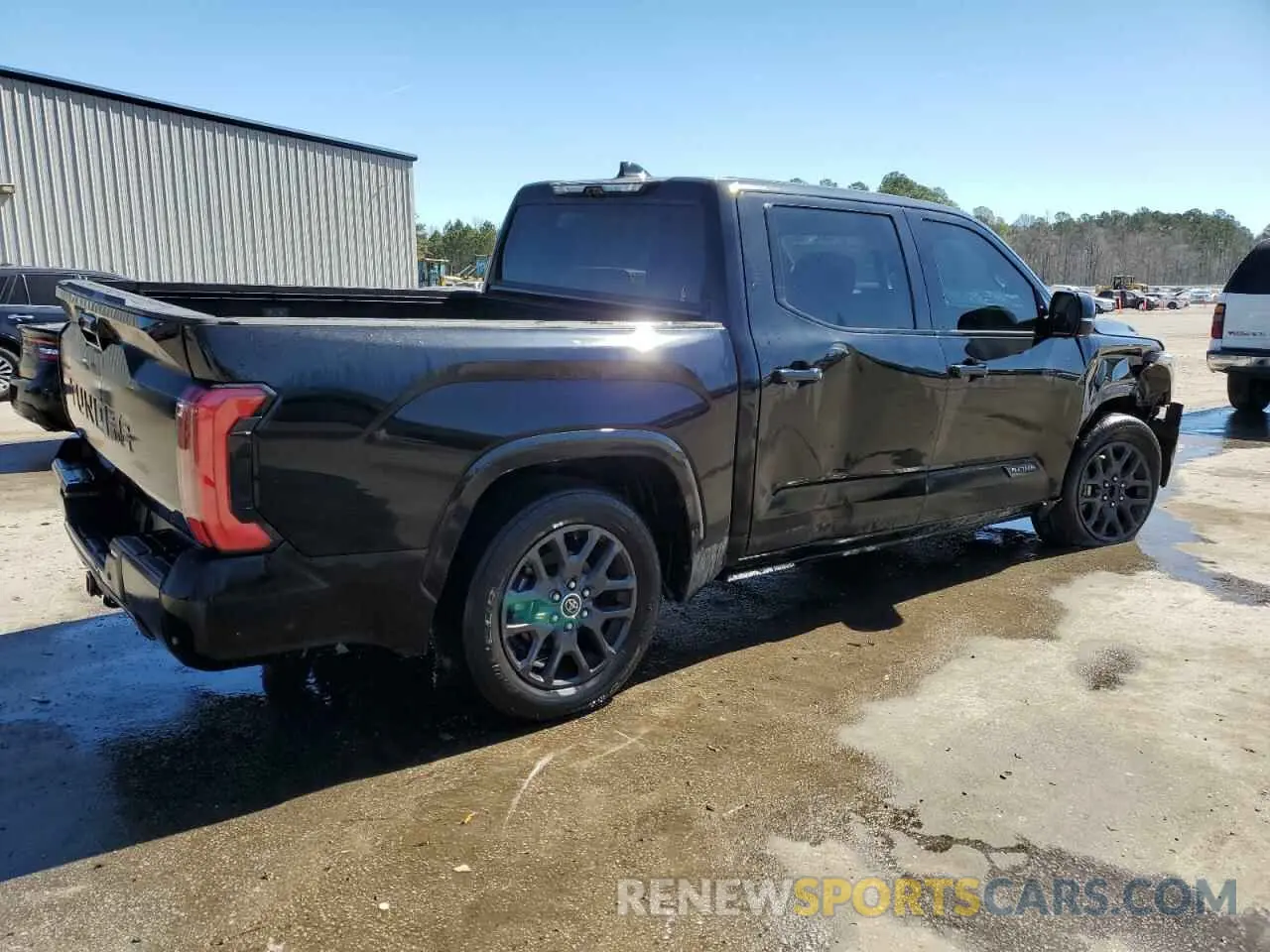 3 Фотография поврежденного автомобиля 5TFNA5AB3PX019675 TOYOTA TUNDRA 2023