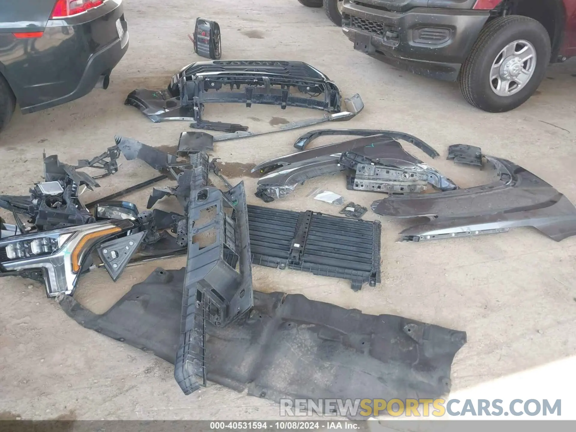 12 Photograph of a damaged car 5TFNA5DB6PX116753 TOYOTA TUNDRA 2023