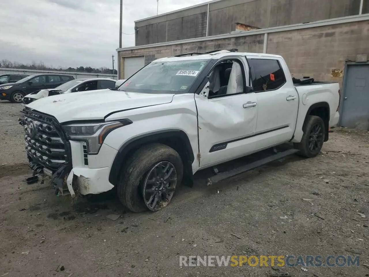 1 Photograph of a damaged car 5TFNA5DB9PX096482 TOYOTA TUNDRA 2023