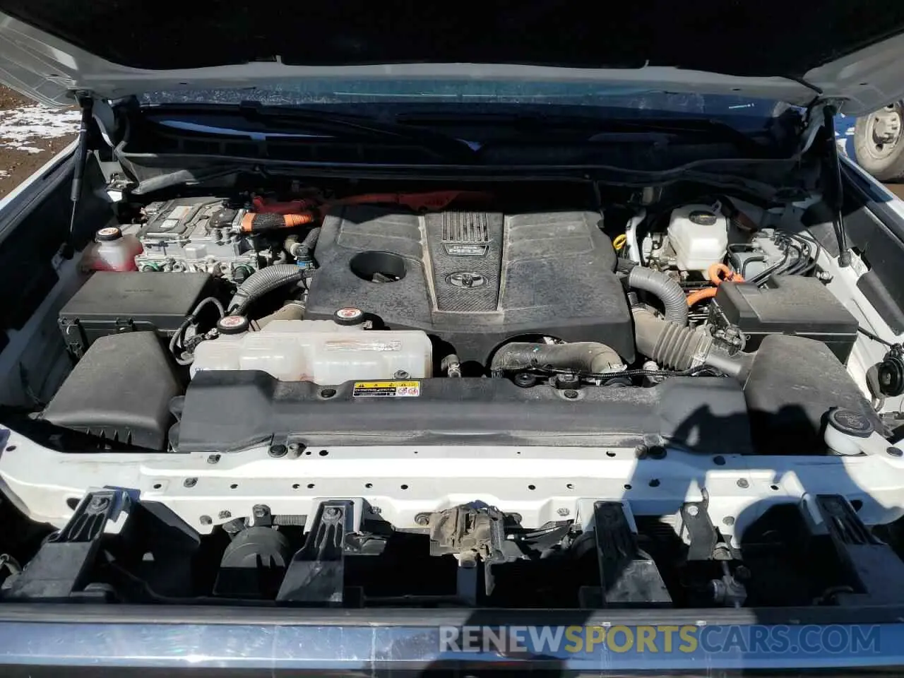 11 Photograph of a damaged car 5TFNC5DB9PX032176 TOYOTA TUNDRA 2023