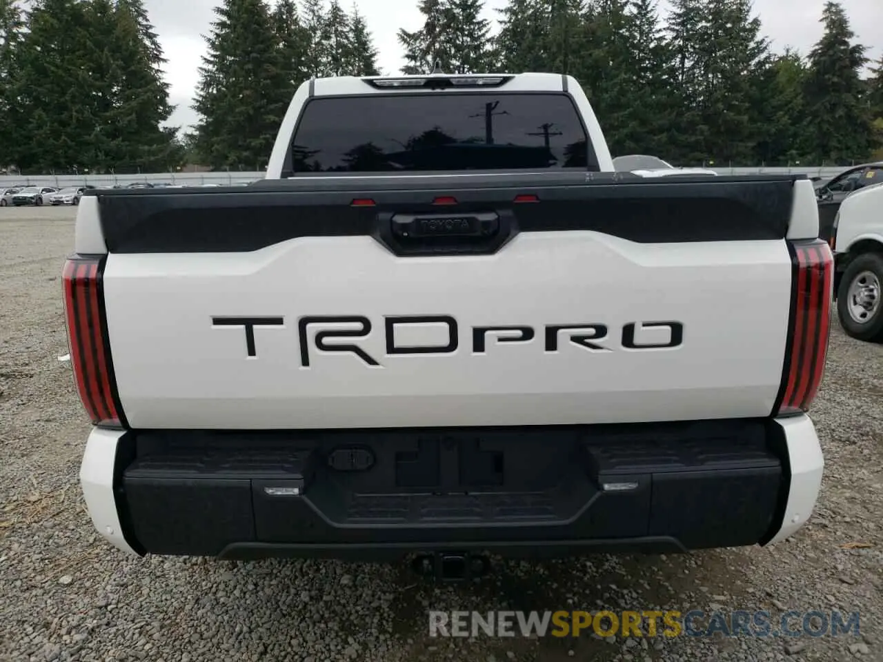 6 Photograph of a damaged car 5TFPC5DB0PX023682 TOYOTA TUNDRA 2023