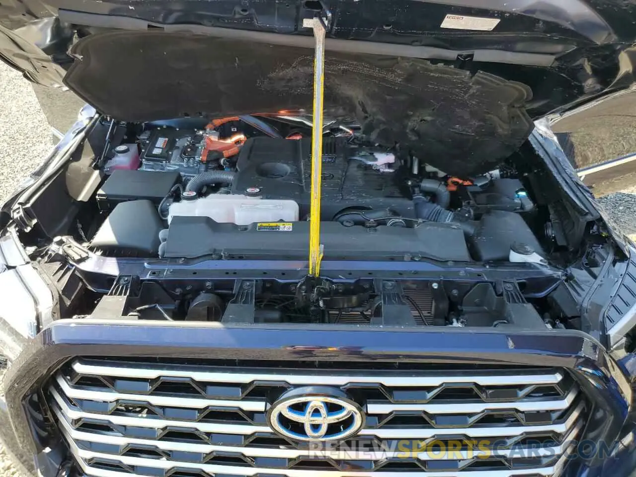 11 Photograph of a damaged car 5TFVC5DB9PX028516 TOYOTA TUNDRA 2023
