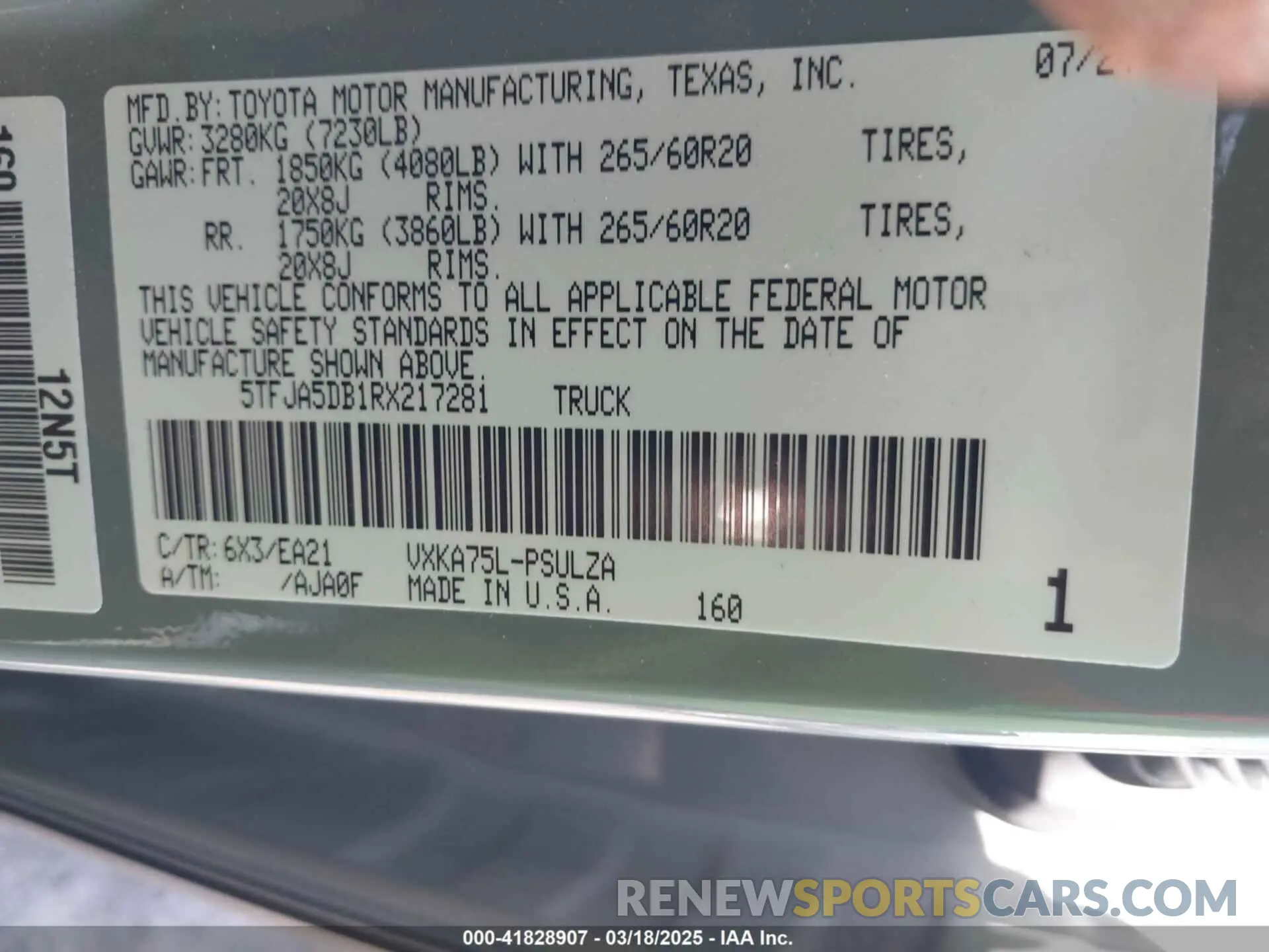 9 Photograph of a damaged car 5TFJA5DB1RX217281 TOYOTA TUNDRA 2024