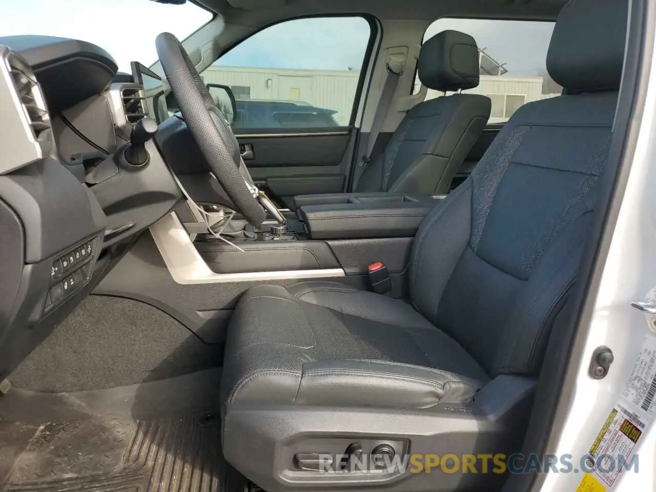 7 Фотография поврежденного автомобиля 5TFJC5DB1RX052066 TOYOTA TUNDRA 2024