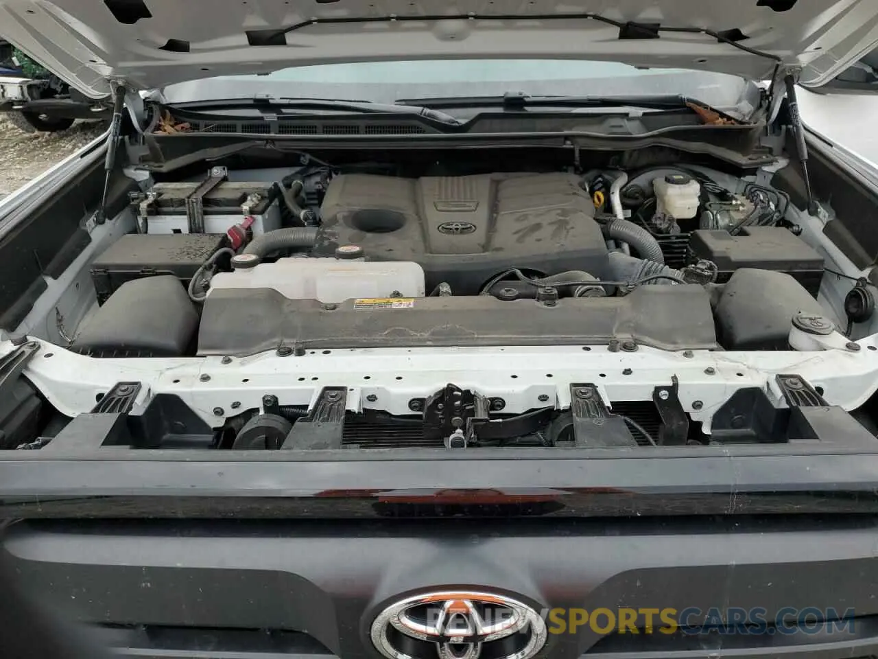 11 Photograph of a damaged car 5TFKB5AB6RX035856 TOYOTA TUNDRA 2024