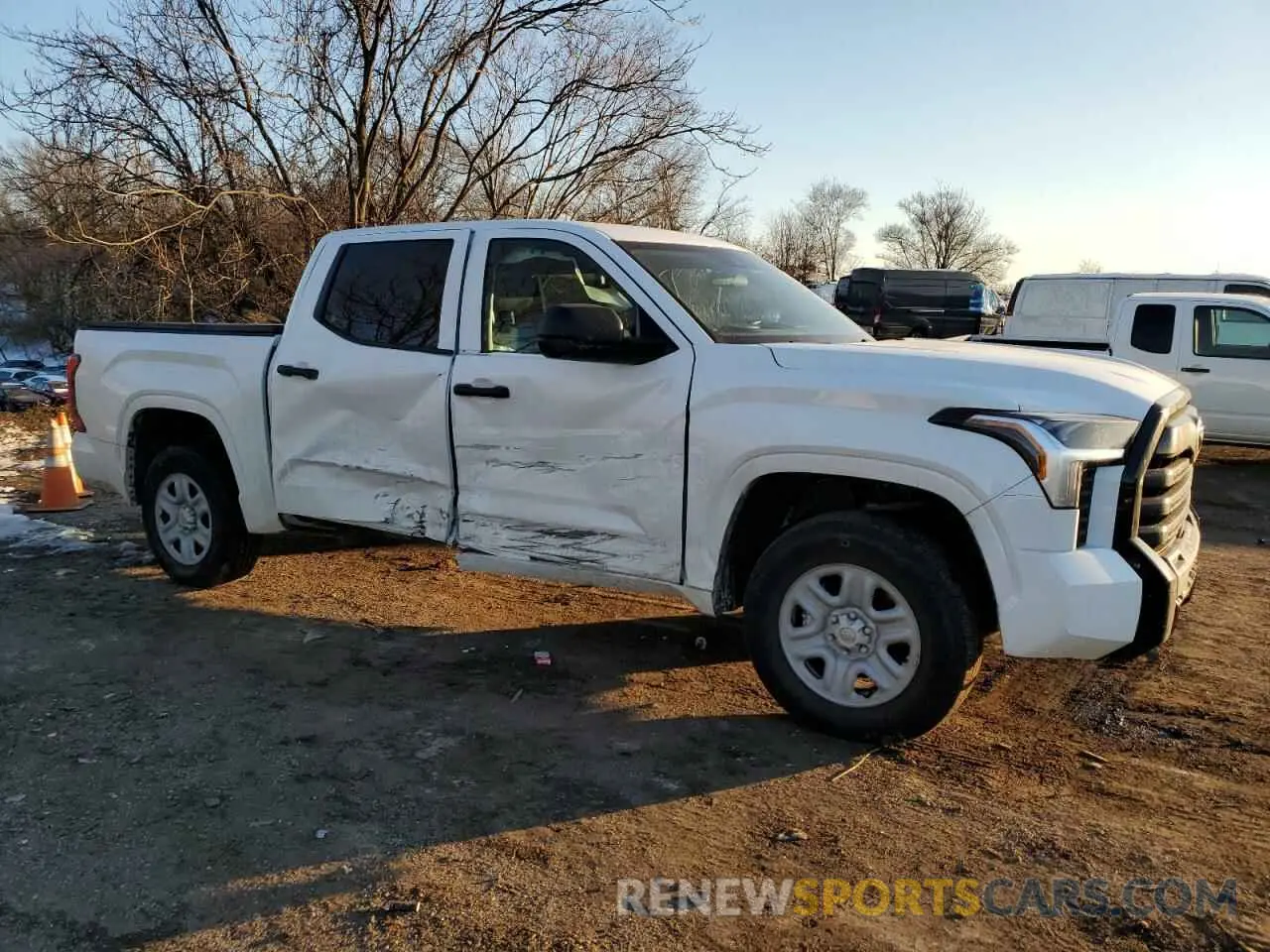 4 Photograph of a damaged car 5TFKB5DB1RX181657 TOYOTA TUNDRA 2024