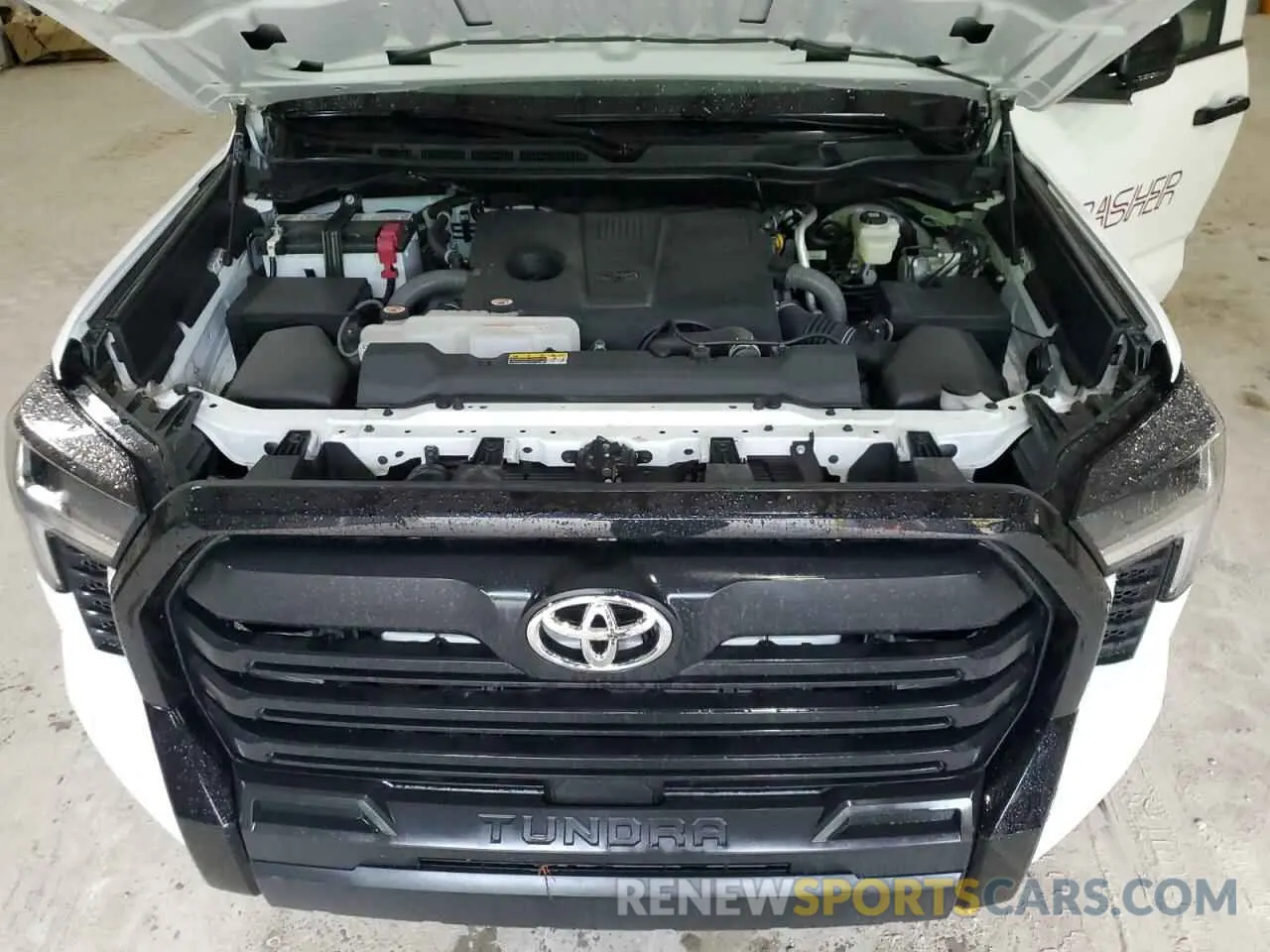 11 Photograph of a damaged car 5TFKB5DB4RX218720 TOYOTA TUNDRA 2024