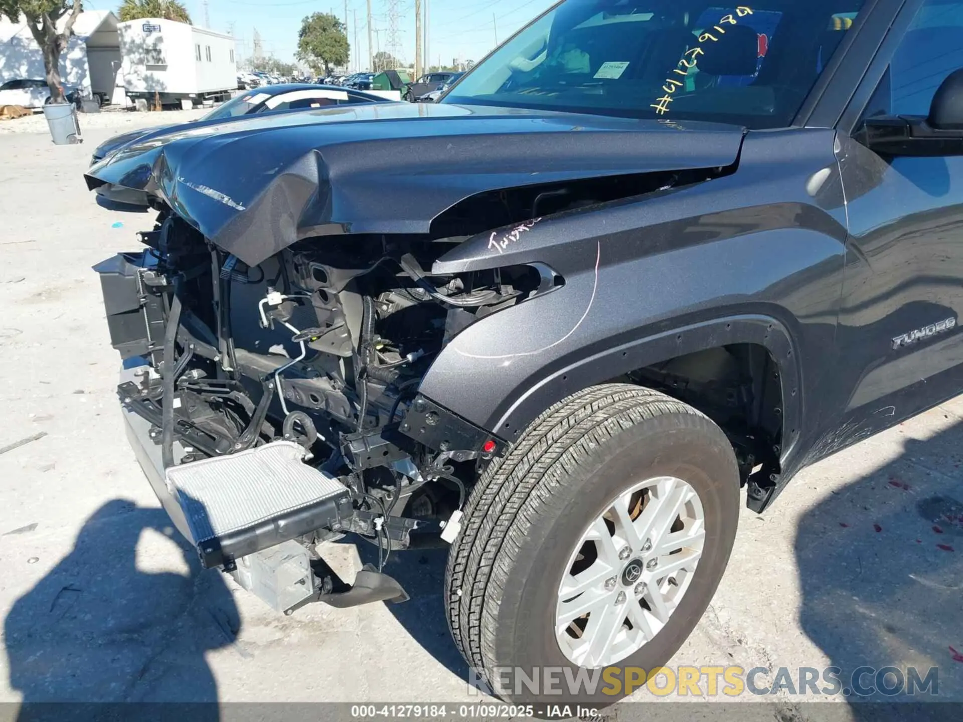 20 Photograph of a damaged car 5TFLA5AB2RX032315 TOYOTA TUNDRA 2024