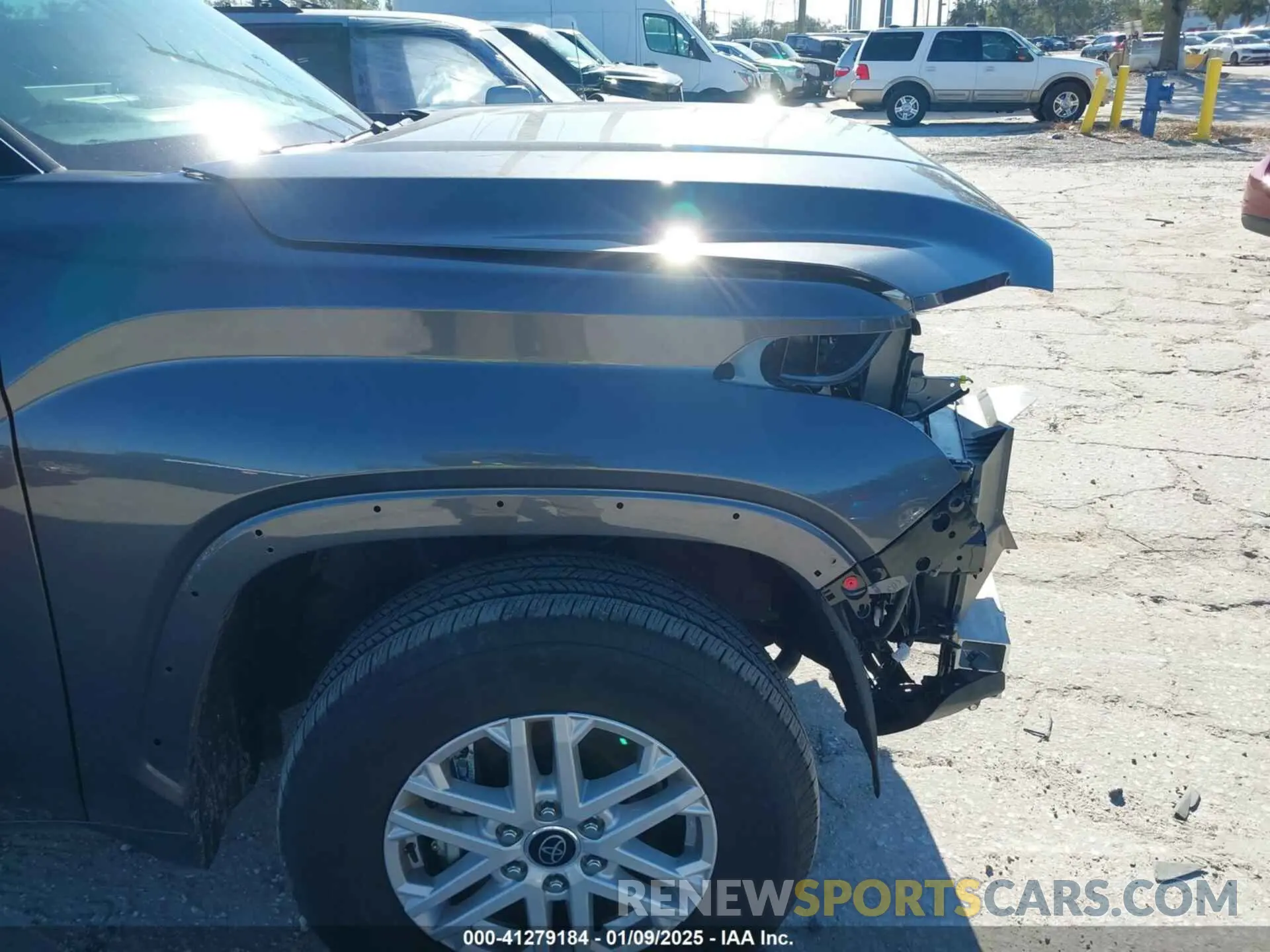 21 Photograph of a damaged car 5TFLA5AB2RX032315 TOYOTA TUNDRA 2024