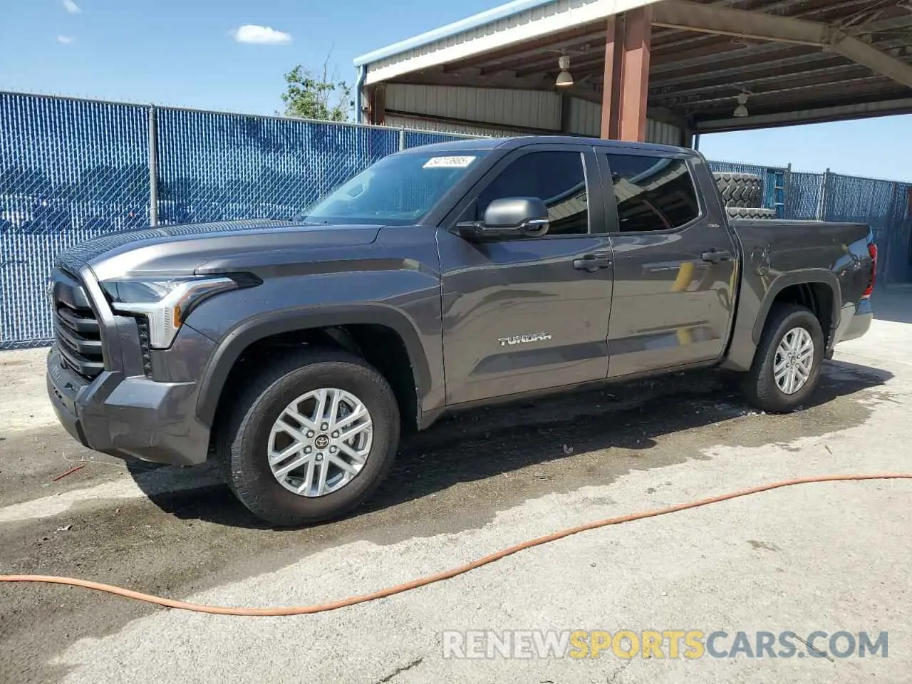 1 Photograph of a damaged car 5TFLA5AB8RX037342 TOYOTA TUNDRA 2024