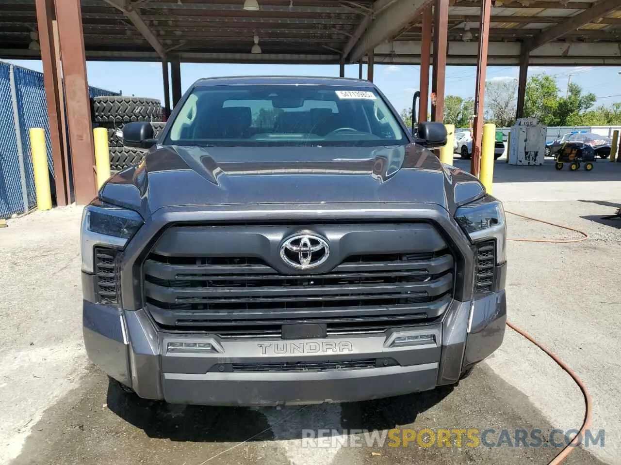 5 Photograph of a damaged car 5TFLA5AB8RX037342 TOYOTA TUNDRA 2024