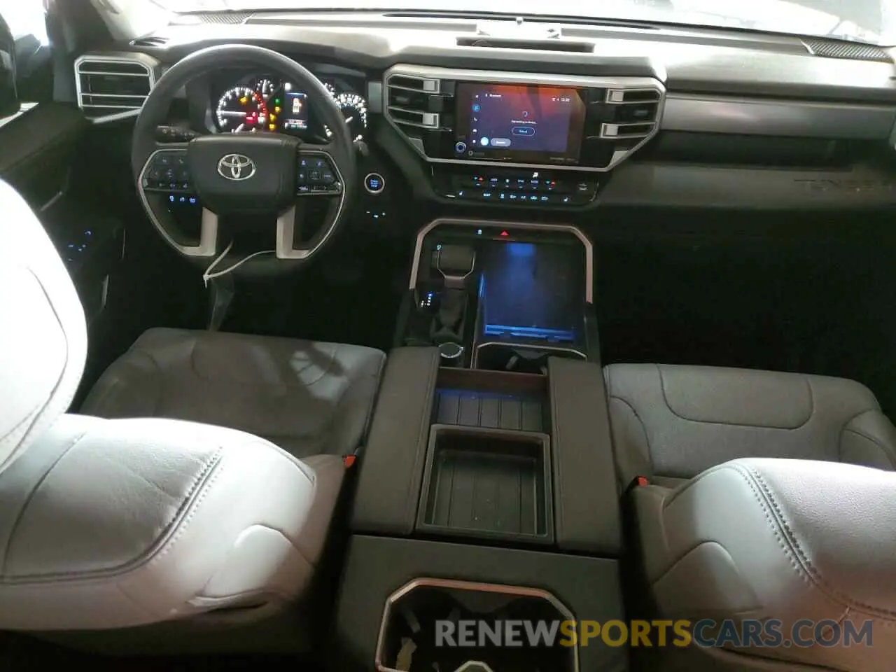 8 Фотография поврежденного автомобиля 5TFLA5DA8RX176986 TOYOTA TUNDRA 2024