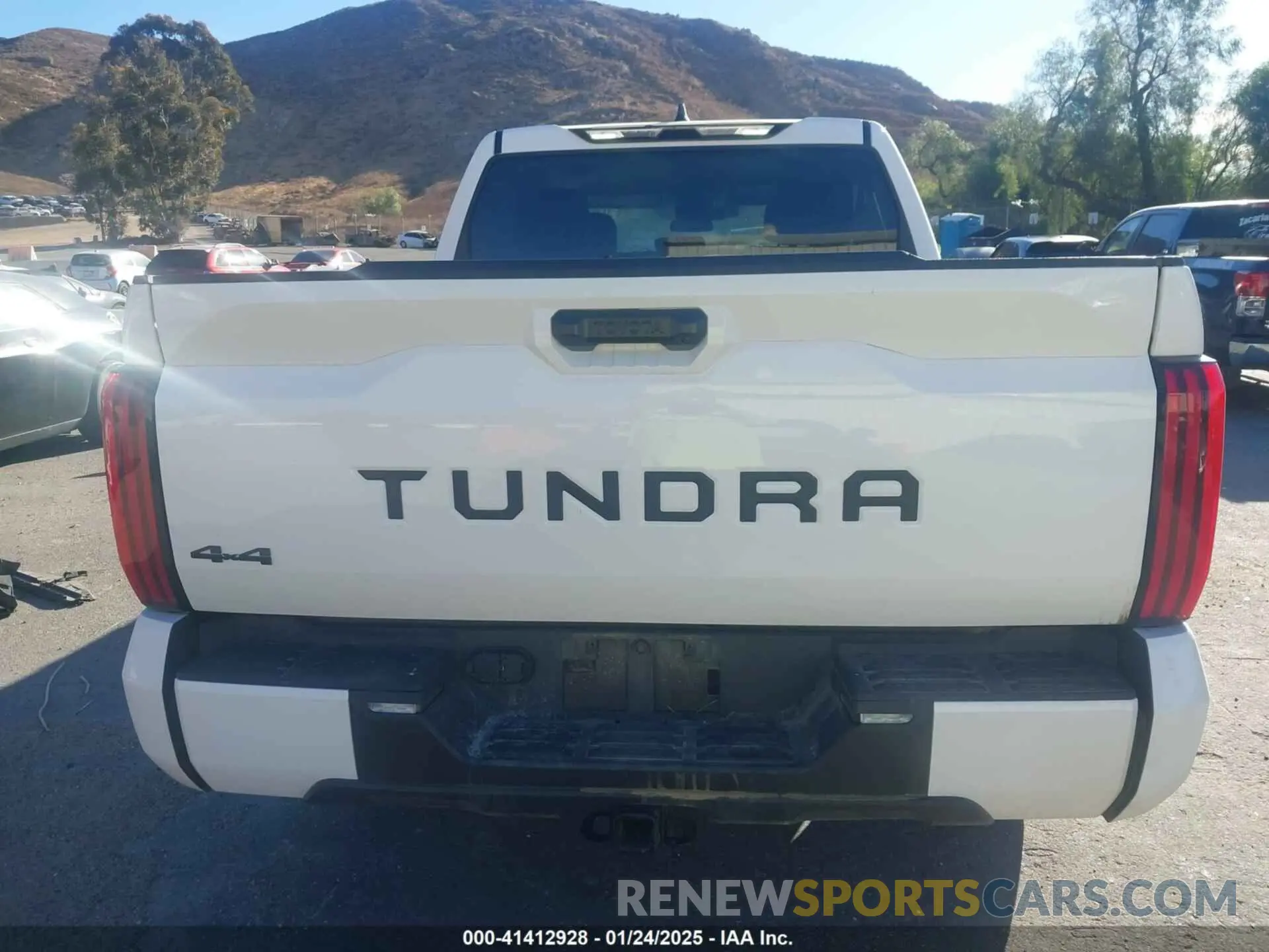 17 Photograph of a damaged car 5TFLA5DB0RX211156 TOYOTA TUNDRA 2024