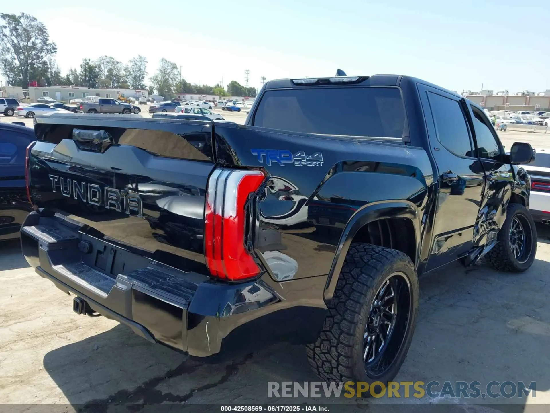 4 Photograph of a damaged car 5TFLA5DB0RX211934 TOYOTA TUNDRA 2024