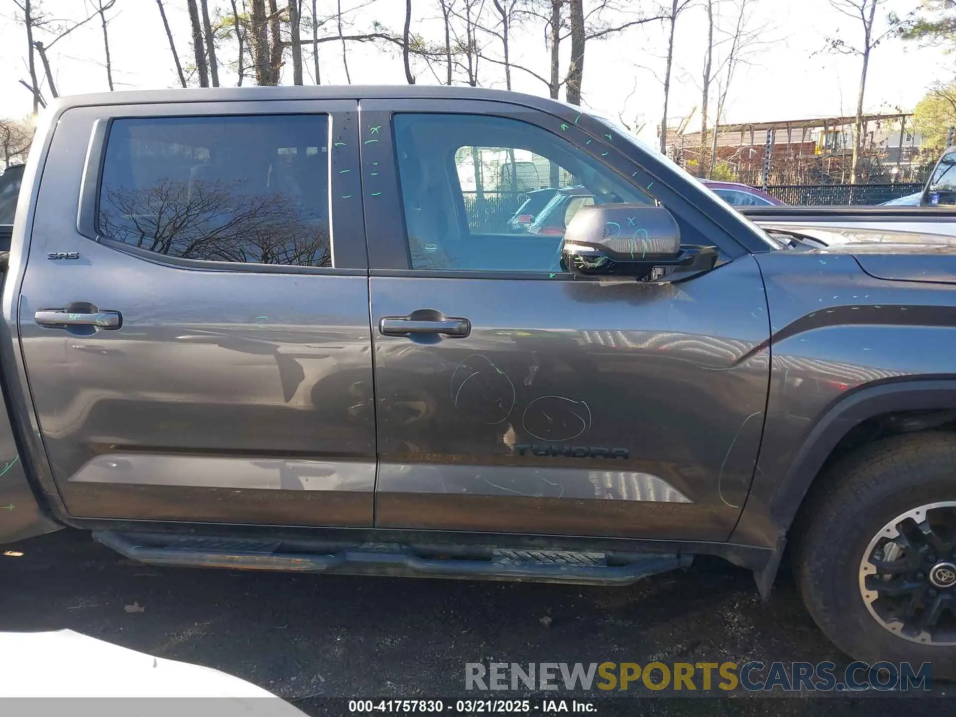 14 Photograph of a damaged car 5TFLA5DB1RX148410 TOYOTA TUNDRA 2024