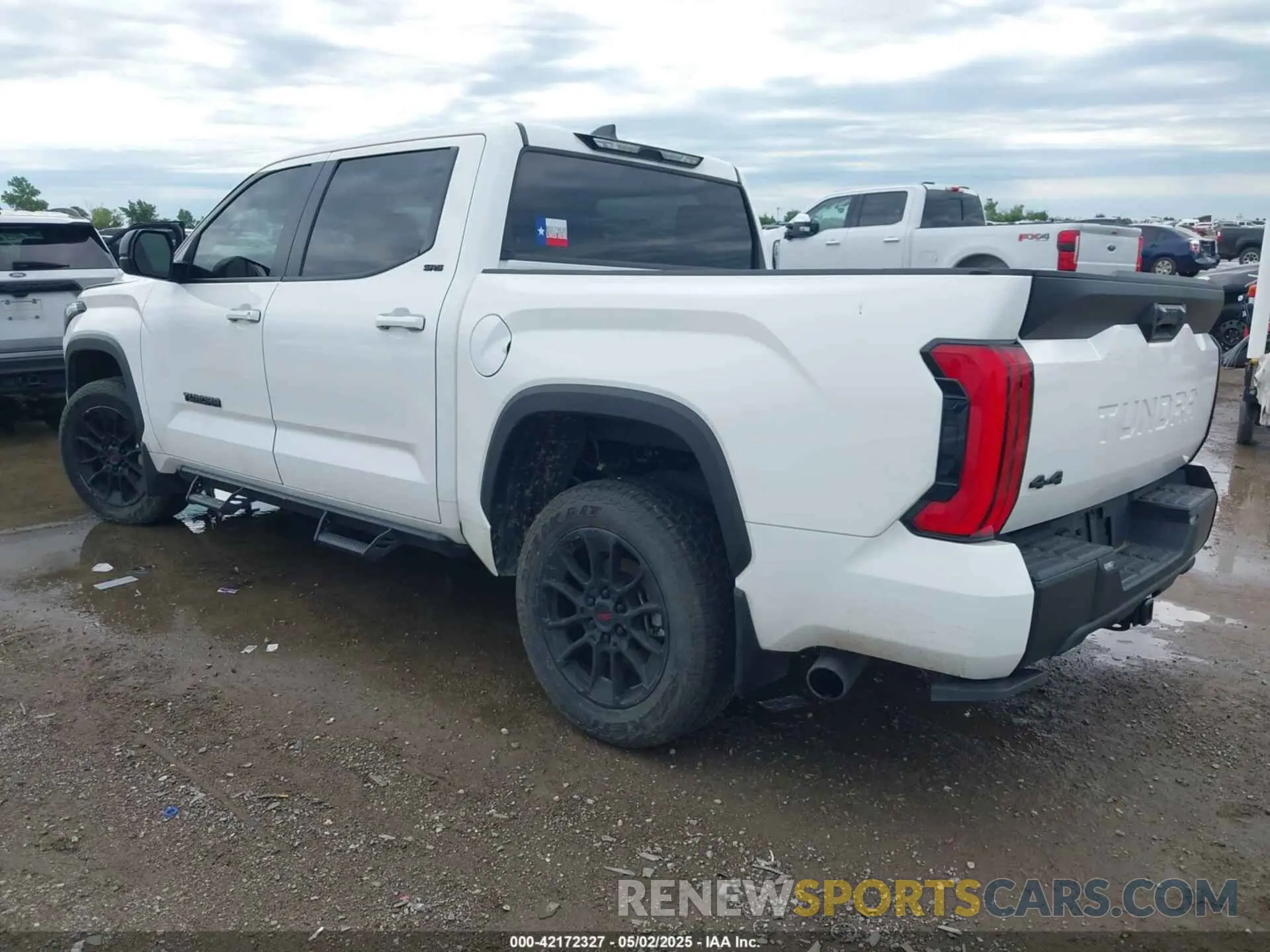 3 Фотография поврежденного автомобиля 5TFLA5DB2RX210767 TOYOTA TUNDRA 2024