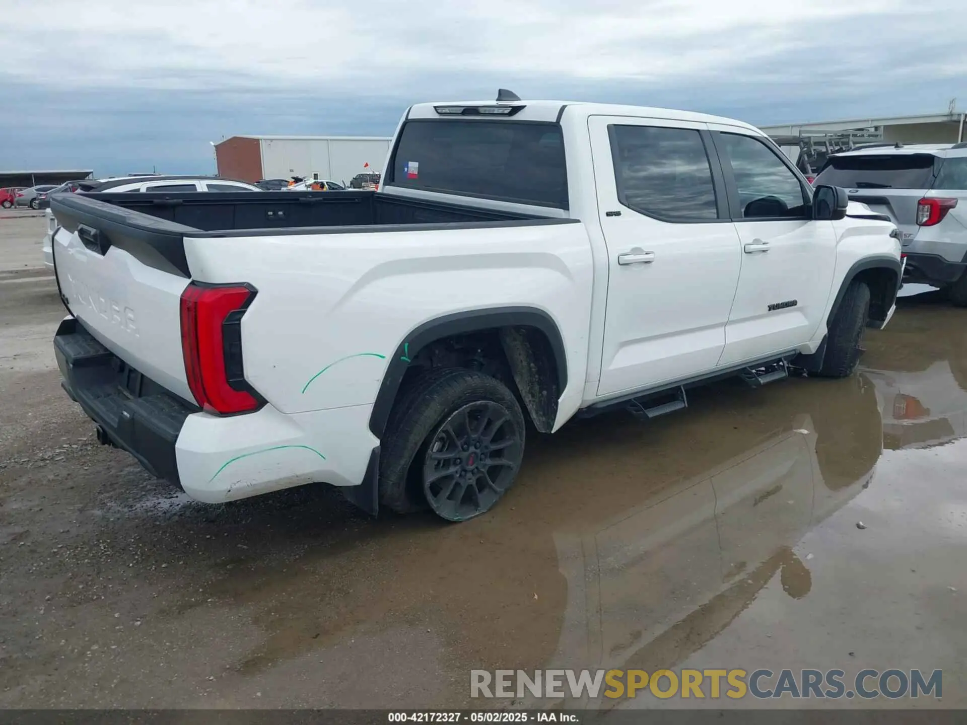 4 Фотография поврежденного автомобиля 5TFLA5DB2RX210767 TOYOTA TUNDRA 2024