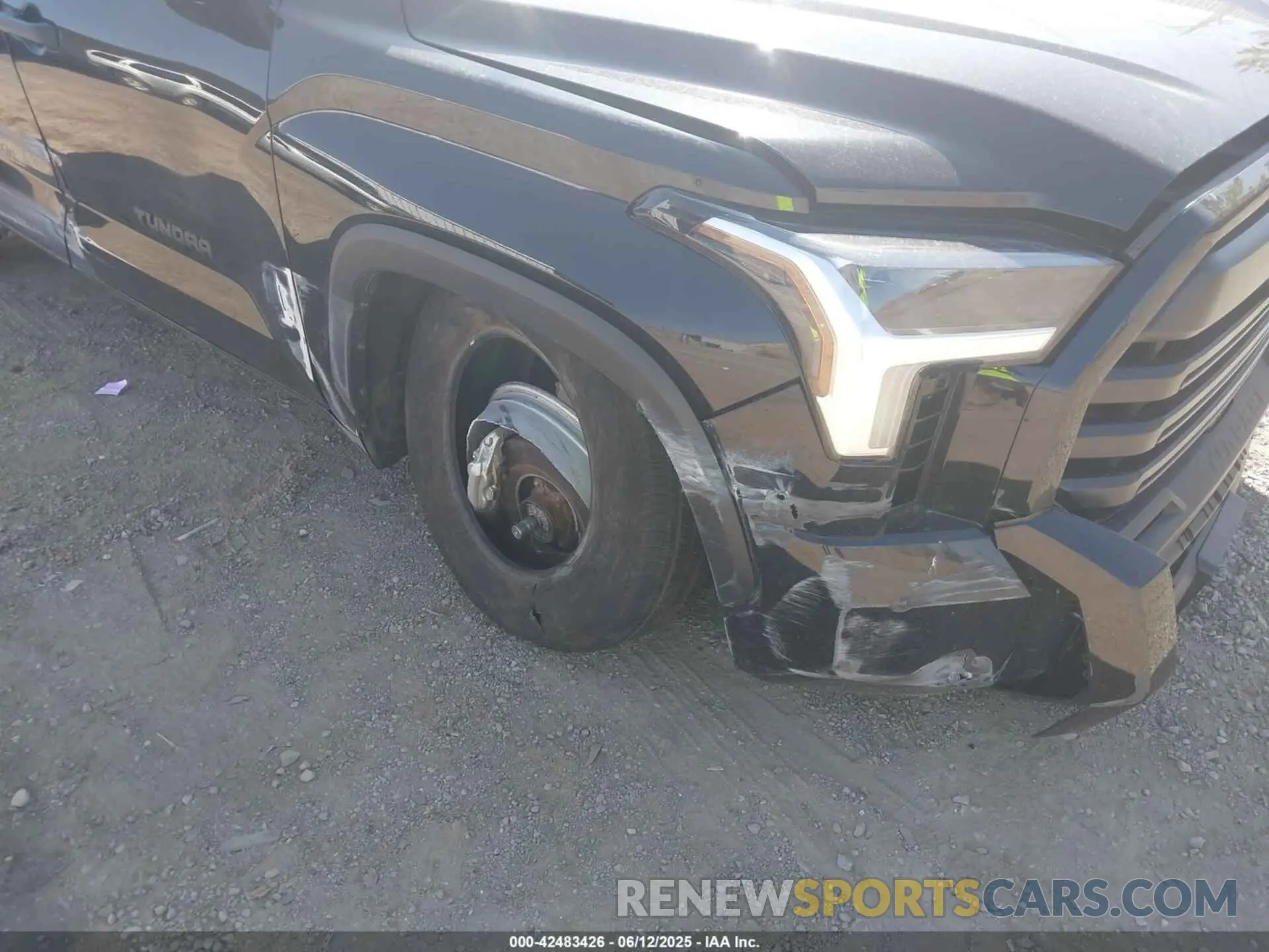 6 Photograph of a damaged car 5TFLA5DB3RX216951 TOYOTA TUNDRA 2024